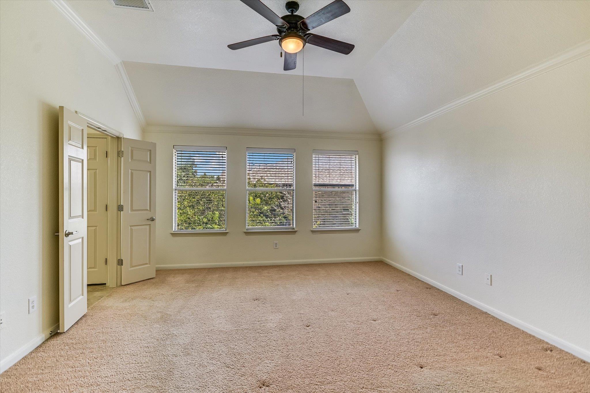 109 CHOKE CANYON LN