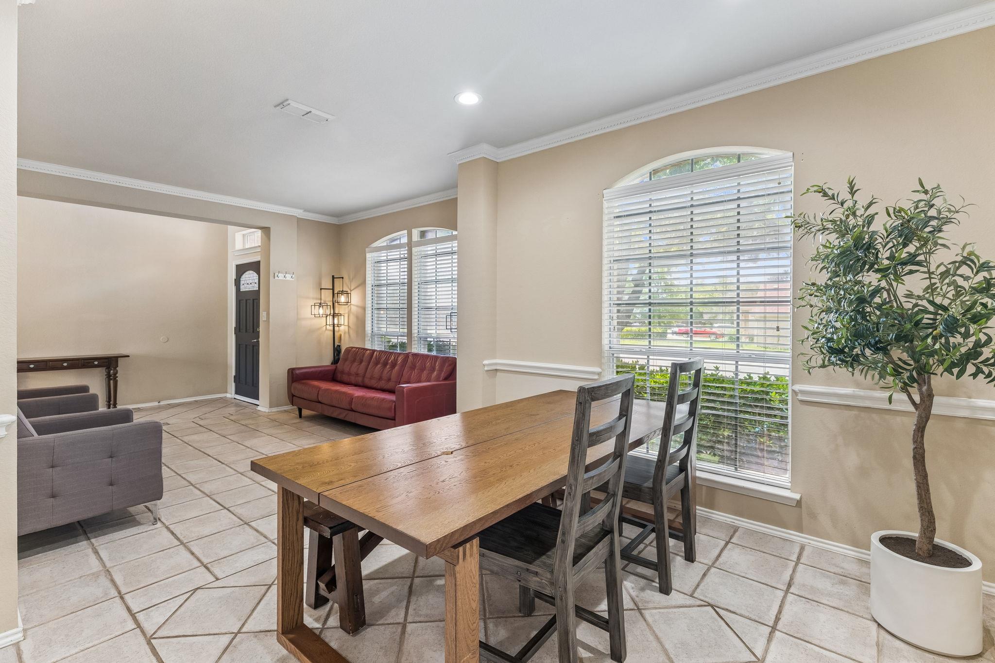 1409 Deer Horn DR