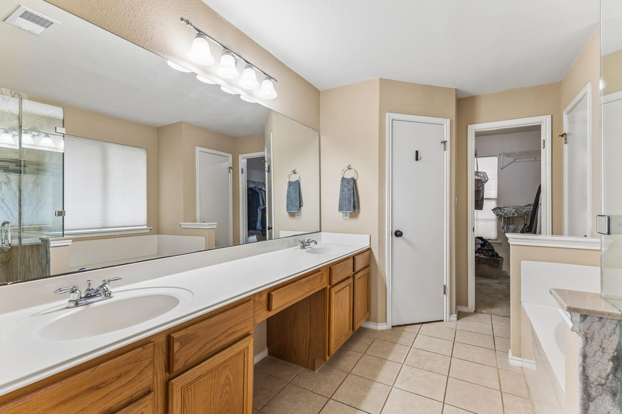 1409 Deer Horn DR