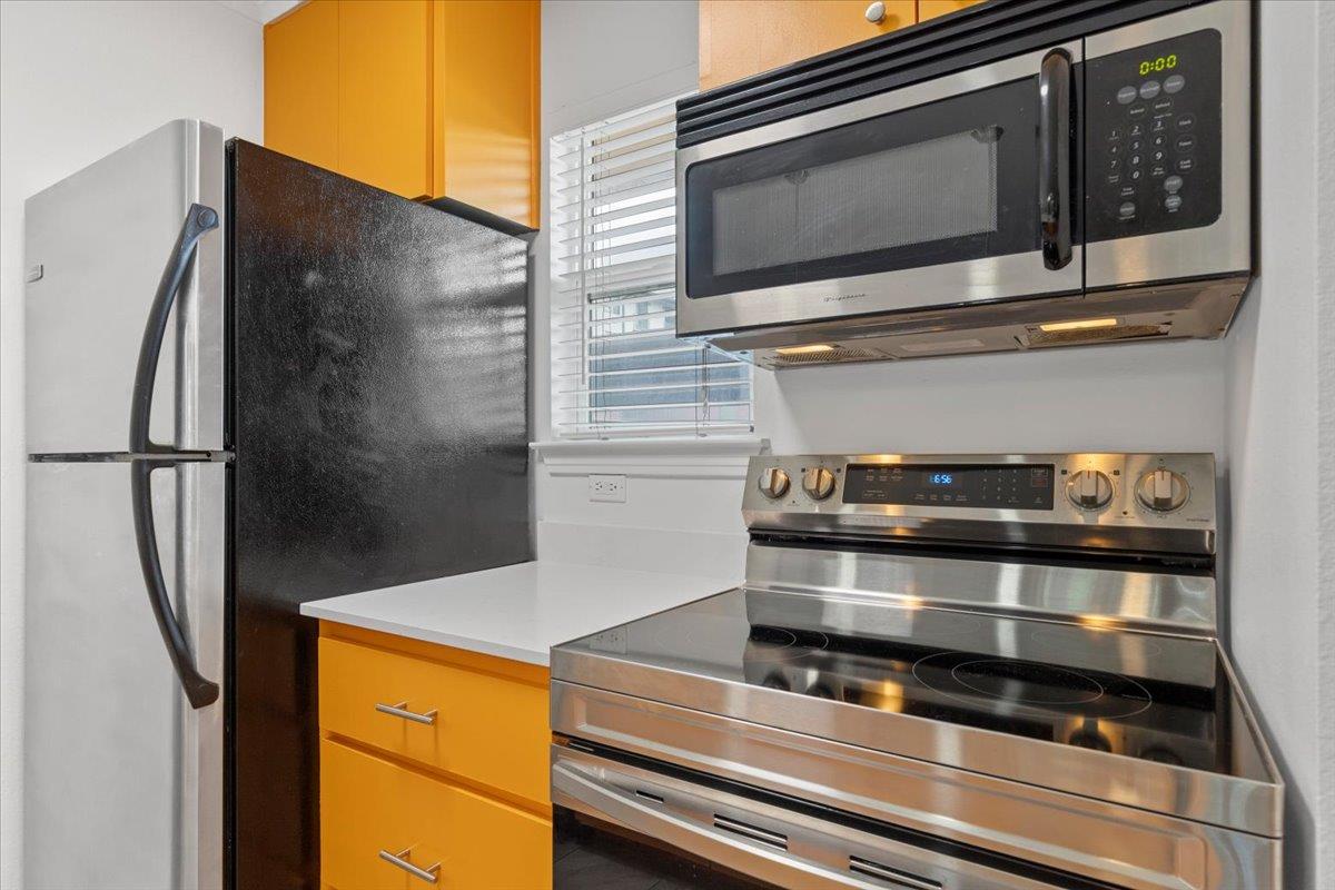 1422 Collier ST # 103