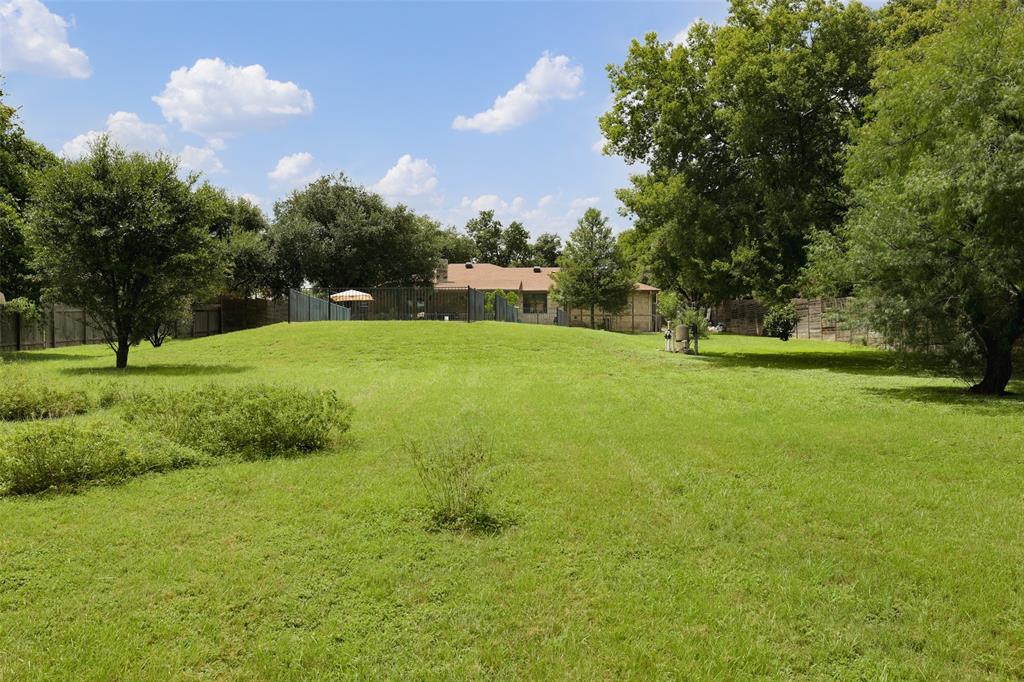 12227 Tanglewild DR