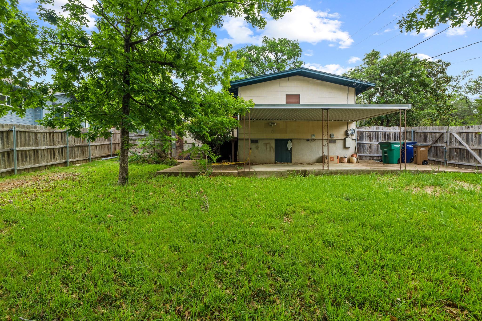 2506 Rae Dell Ave