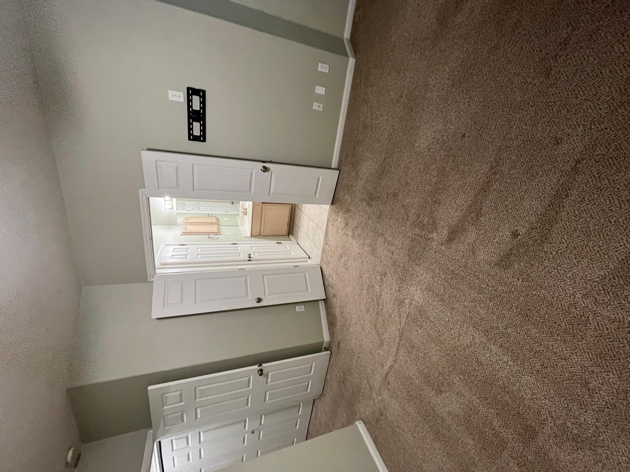 2100 Pipers Field DR # 14