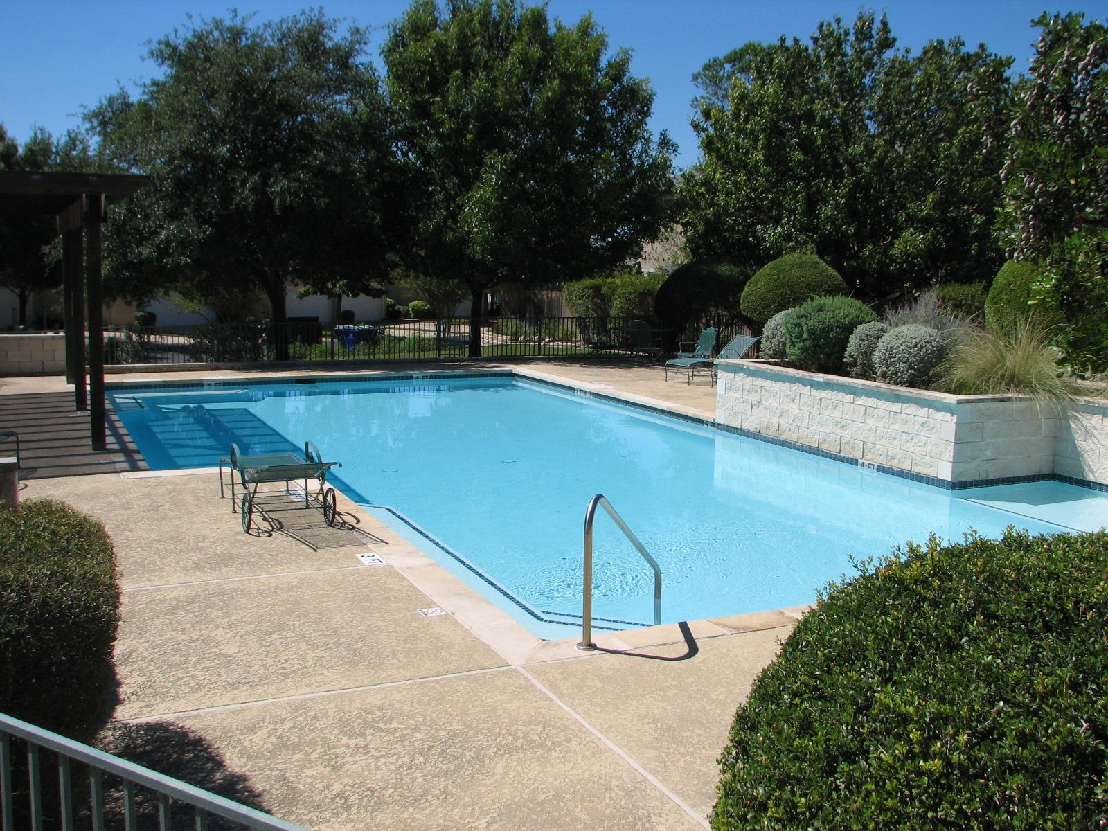 2100 Pipers Field DR # 14