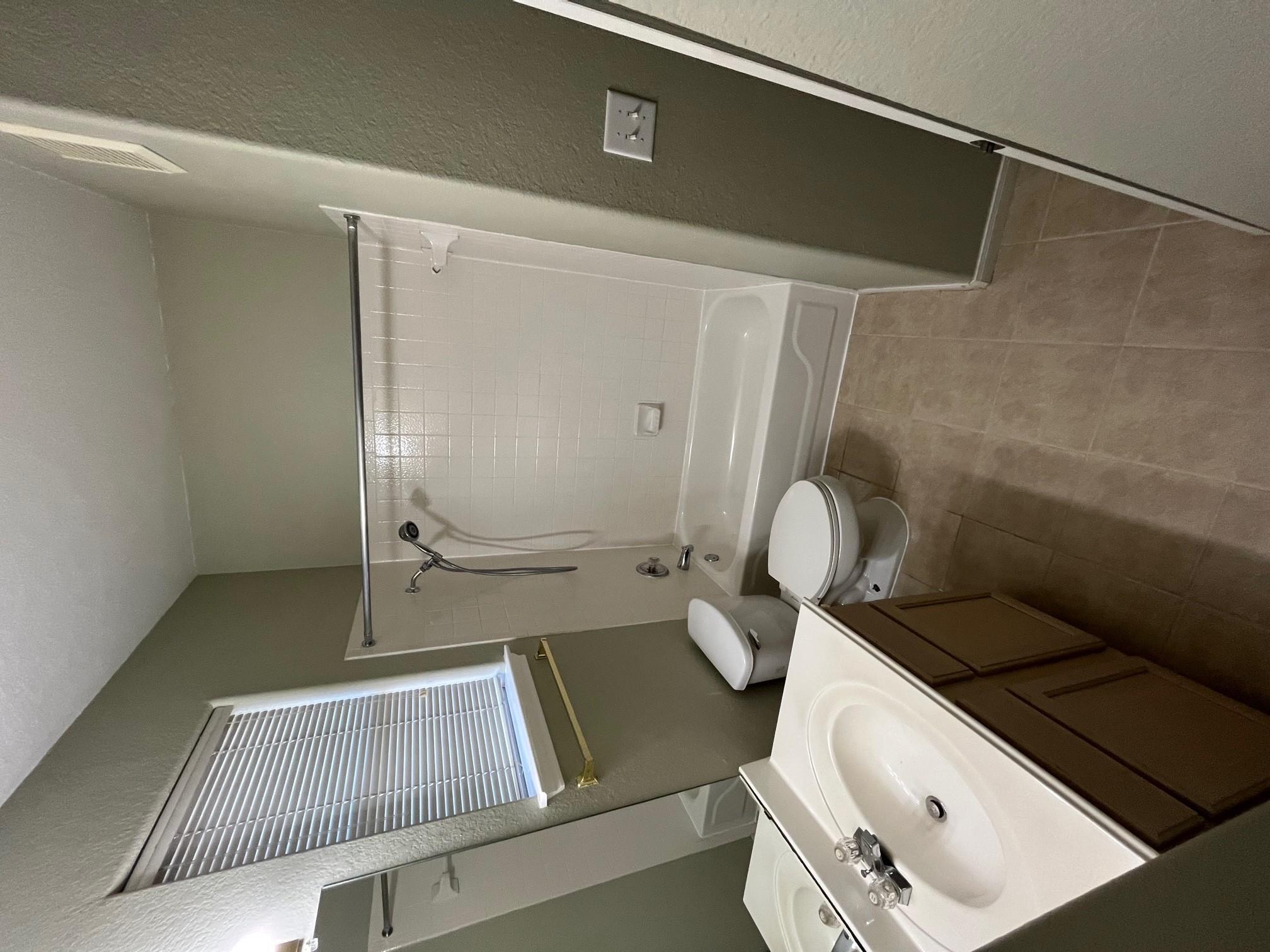 2100 Pipers Field DR # 14