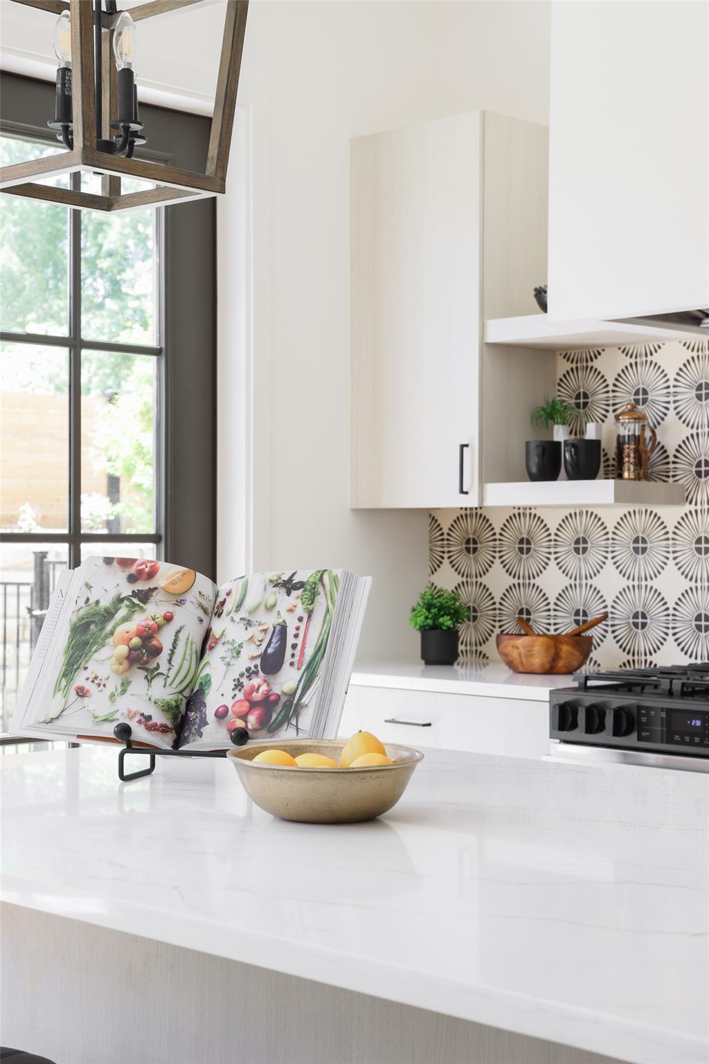 3500 Pecan Springs RD # 10