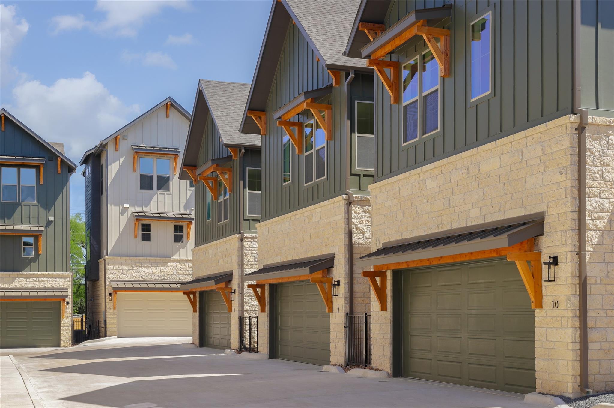 3500 Pecan Springs RD # 10