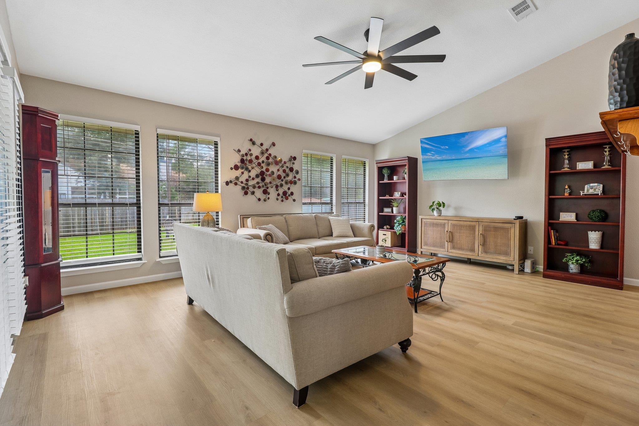 1705 Creek Bend CIR
