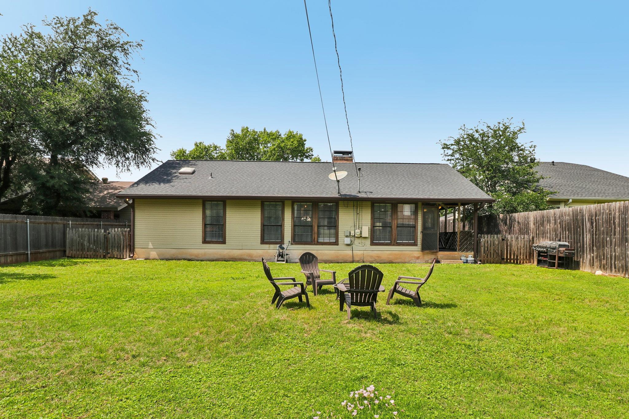 1705 Creek Bend CIR