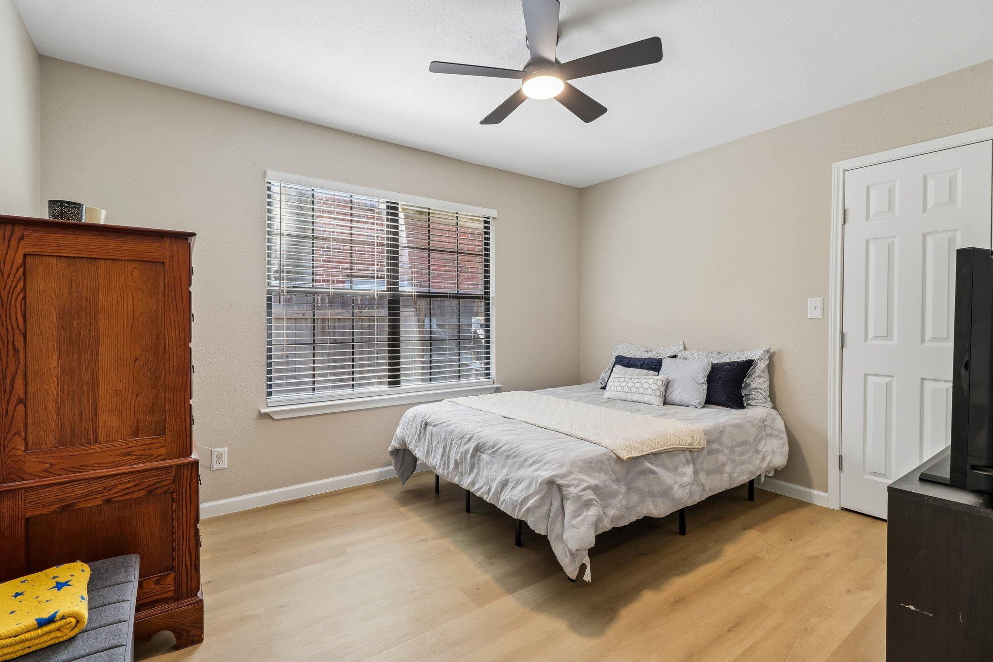 1705 Creek Bend CIR