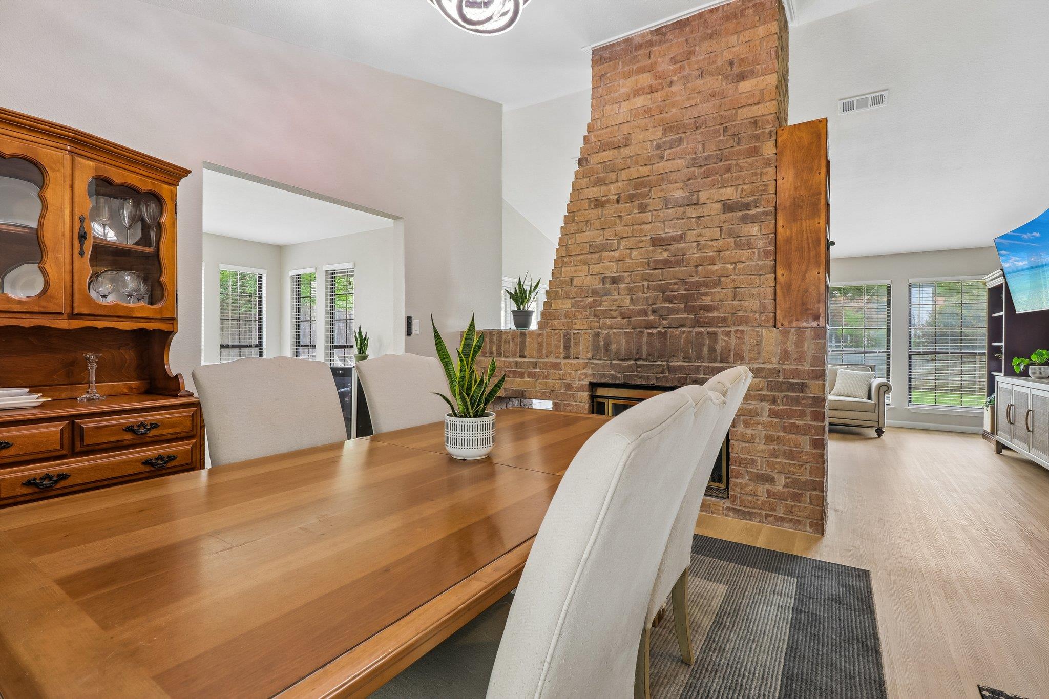 1705 Creek Bend CIR