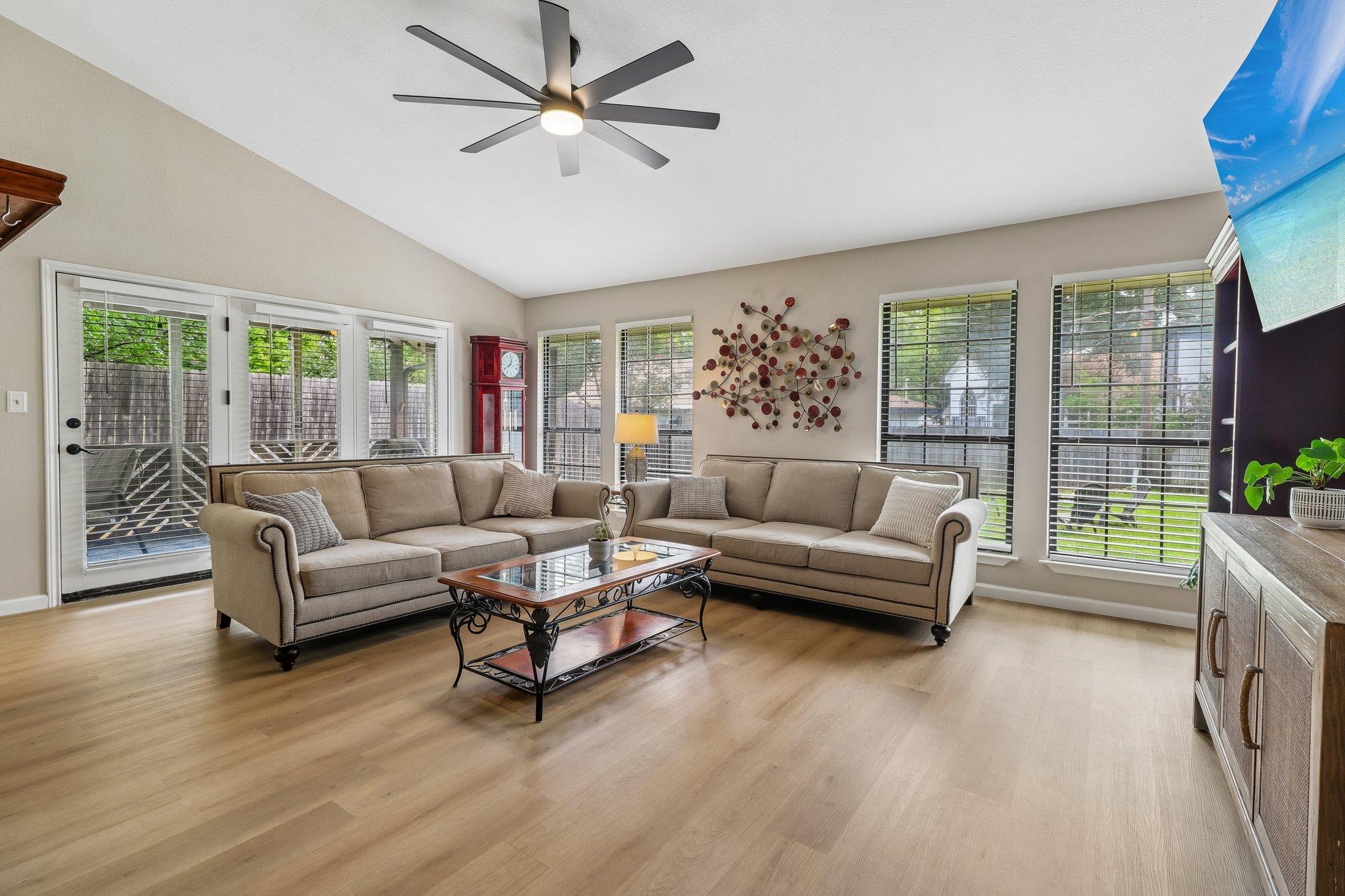 1705 Creek Bend CIR