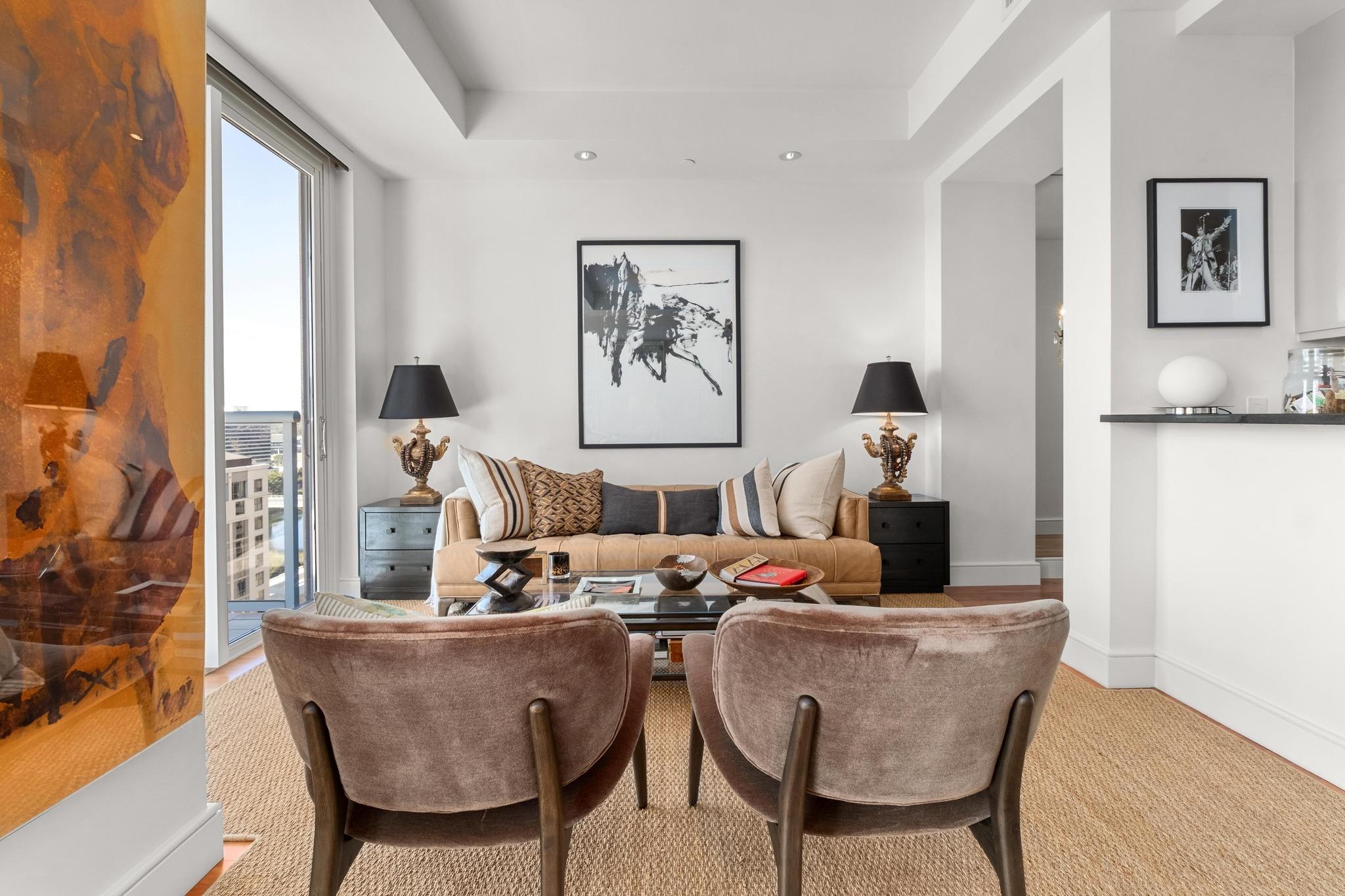 98 San Jacinto BLVD # 1201