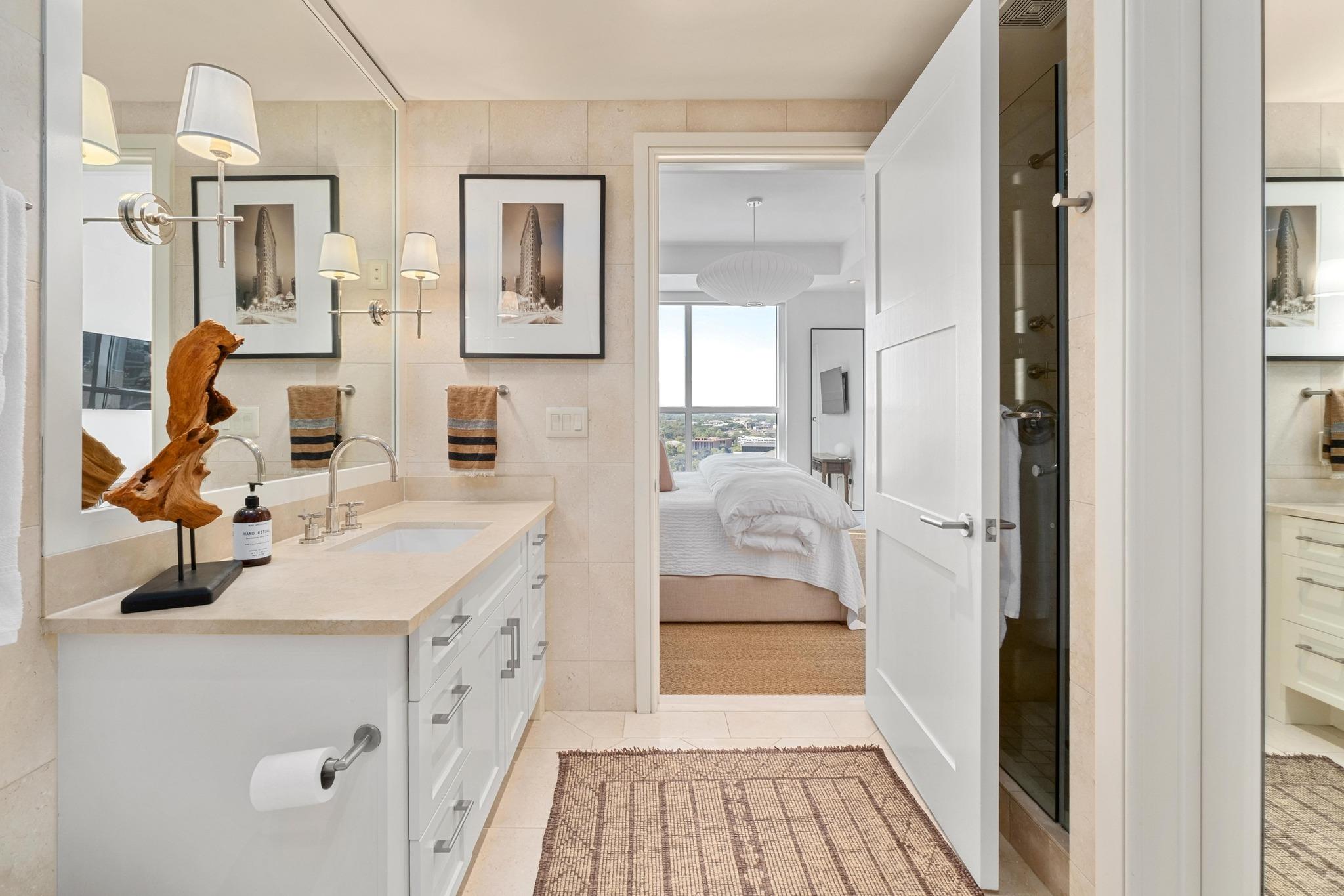 98 San Jacinto BLVD # 1201