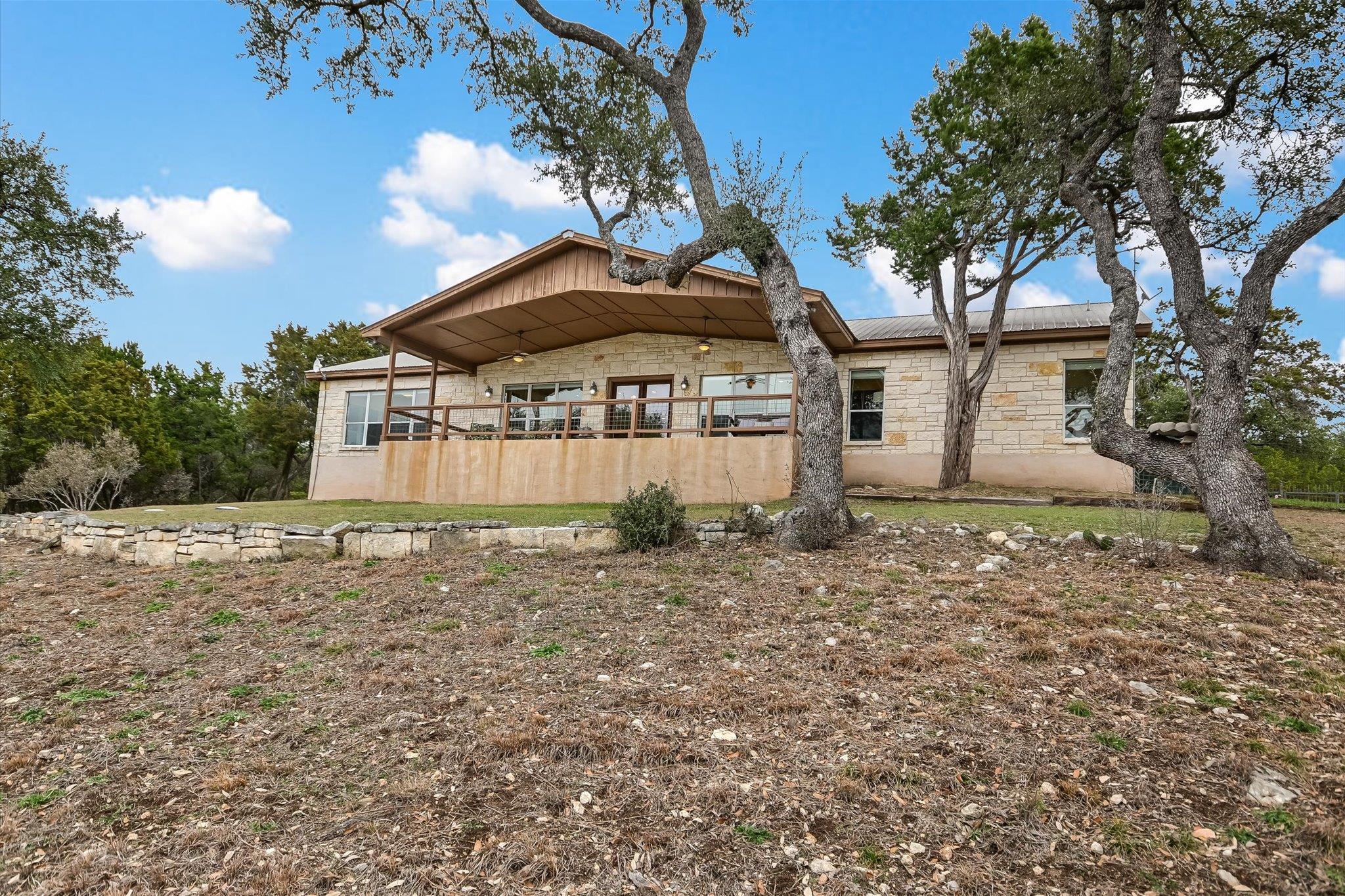 816 BUTTERCUP LN