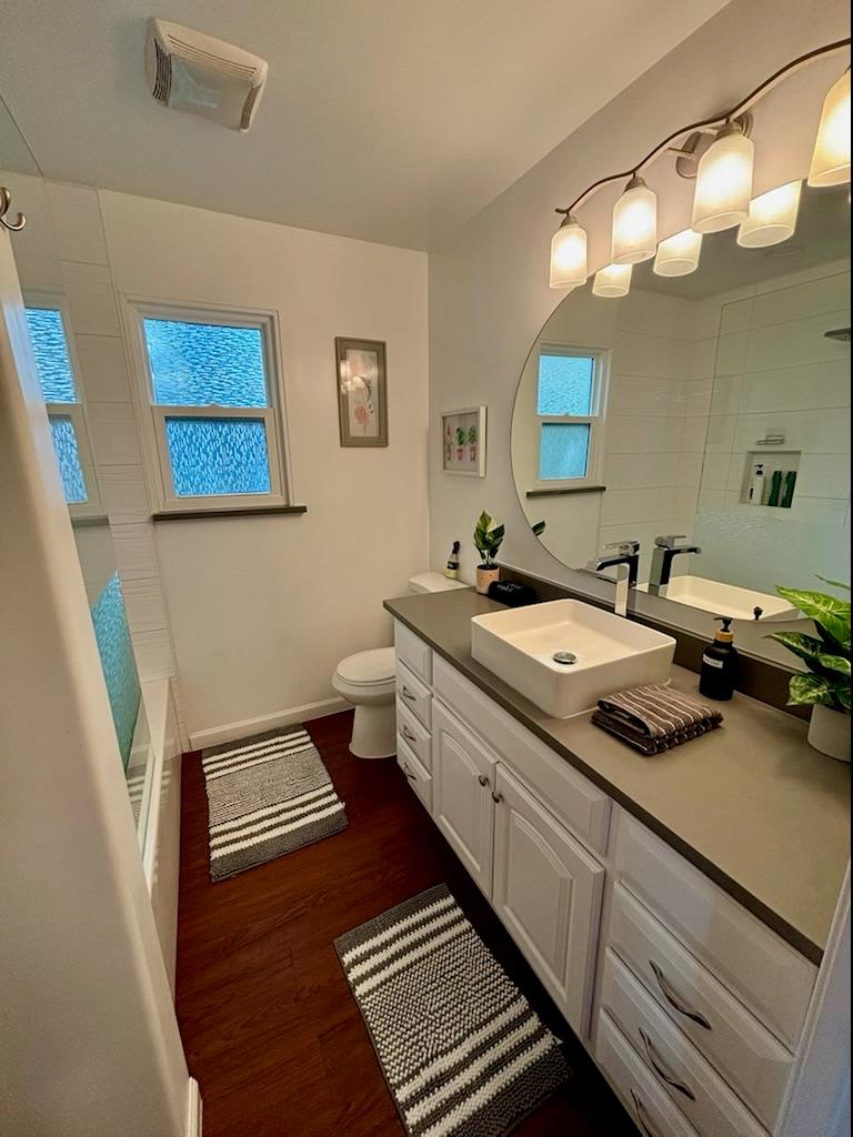 2412 Thornton RD # B