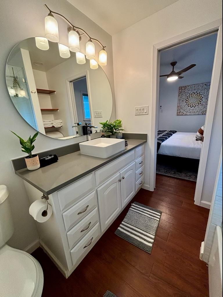 2412 Thornton RD # B