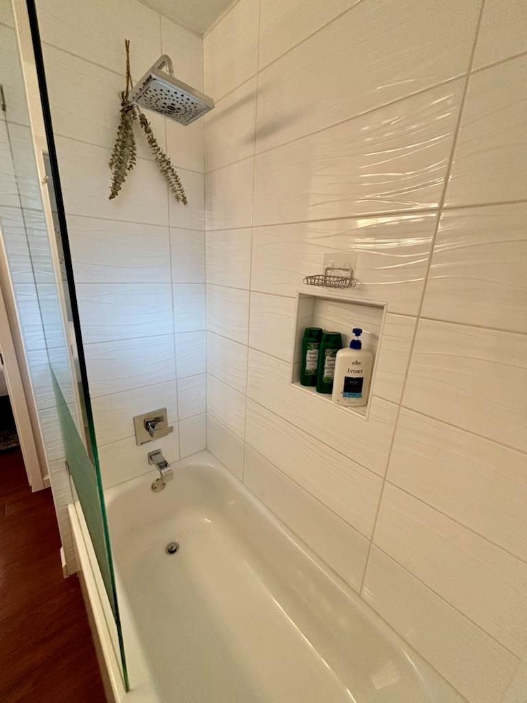 2412 Thornton RD # B