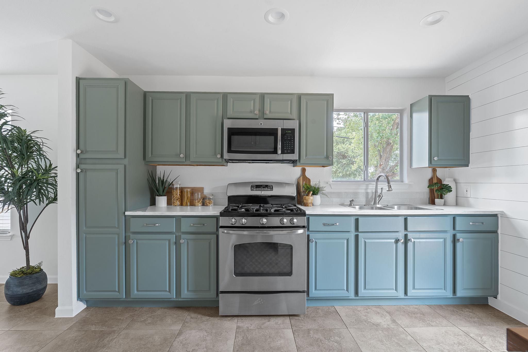 3404 Thomas Kincheon ST # 3 Unit: 1 & 3