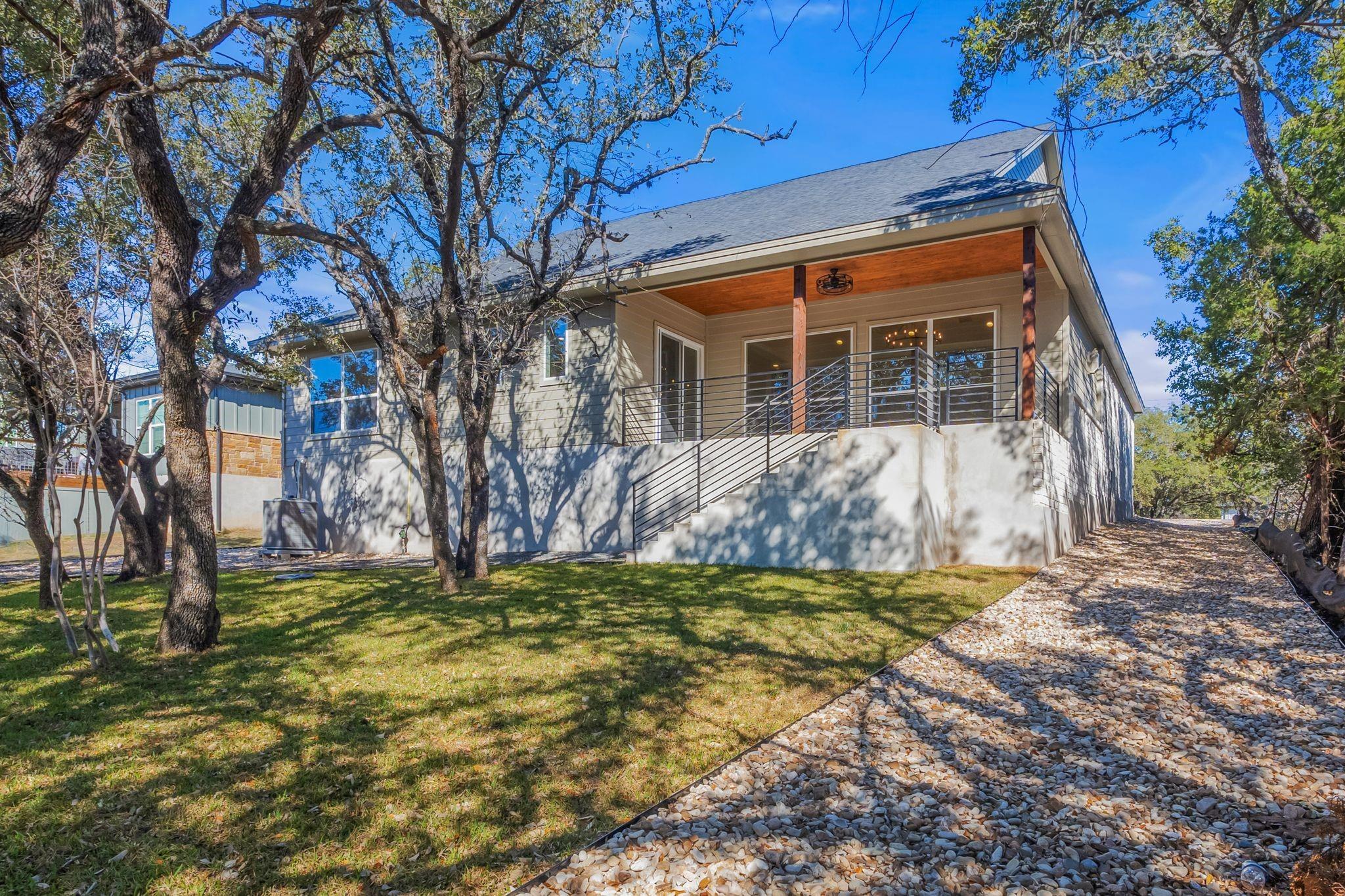300 Bedford DR