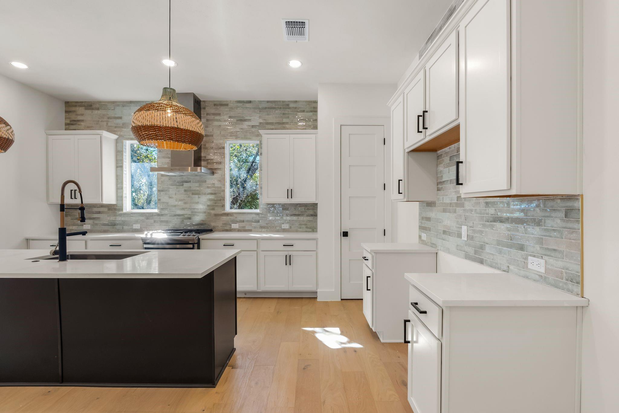 300 Bedford DR