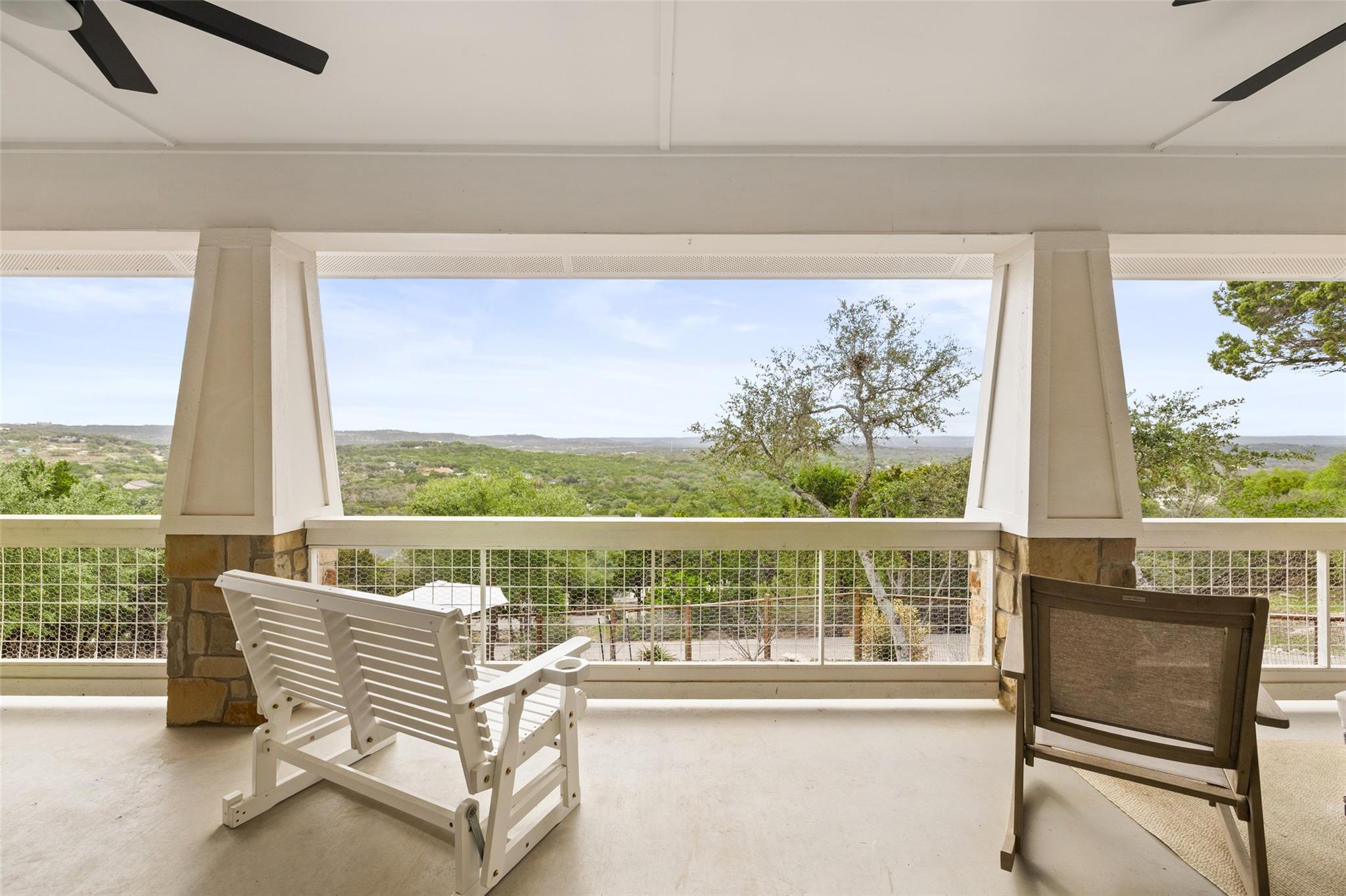 114 Crest View DR