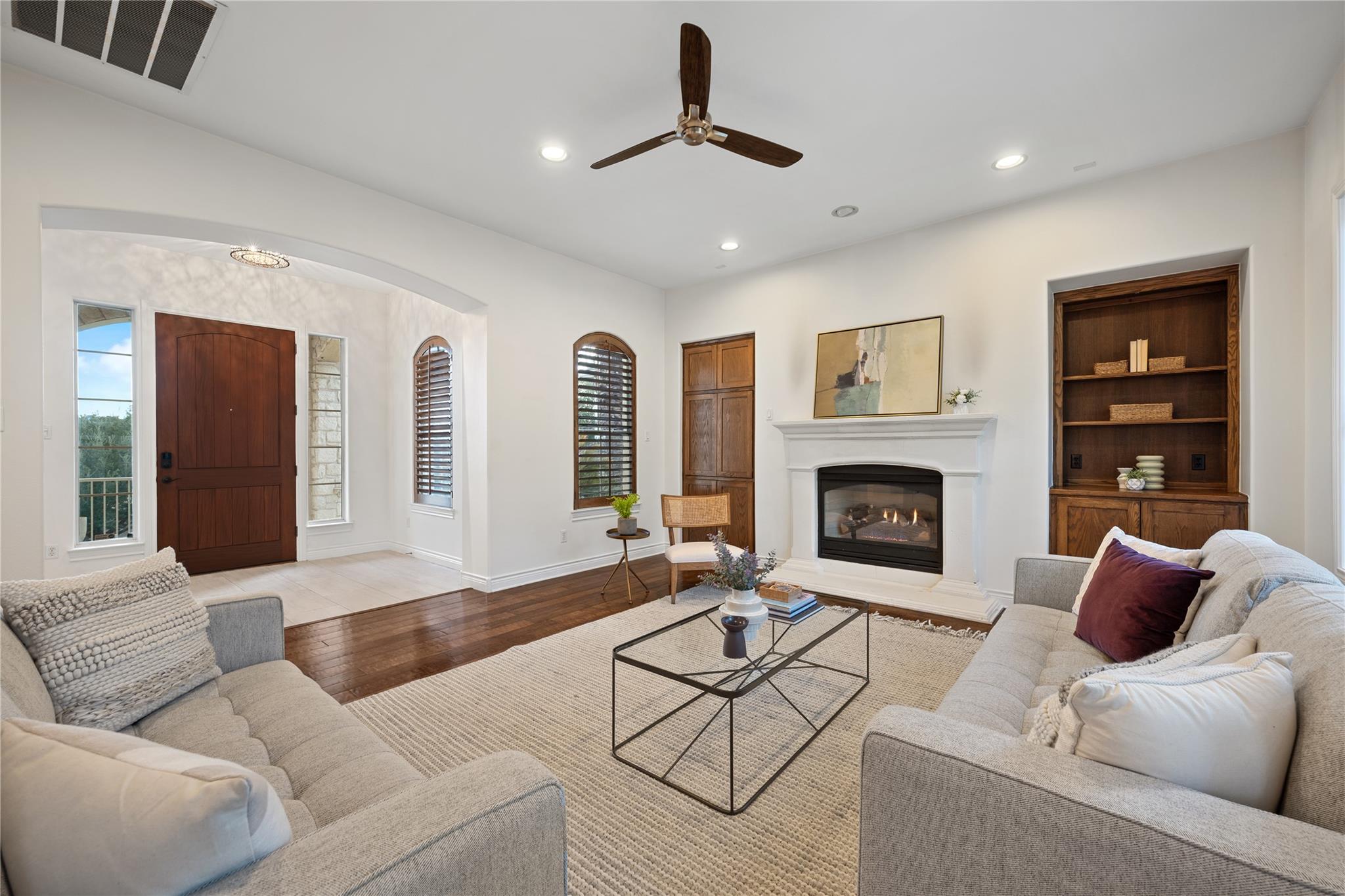 4336 Canoas DR