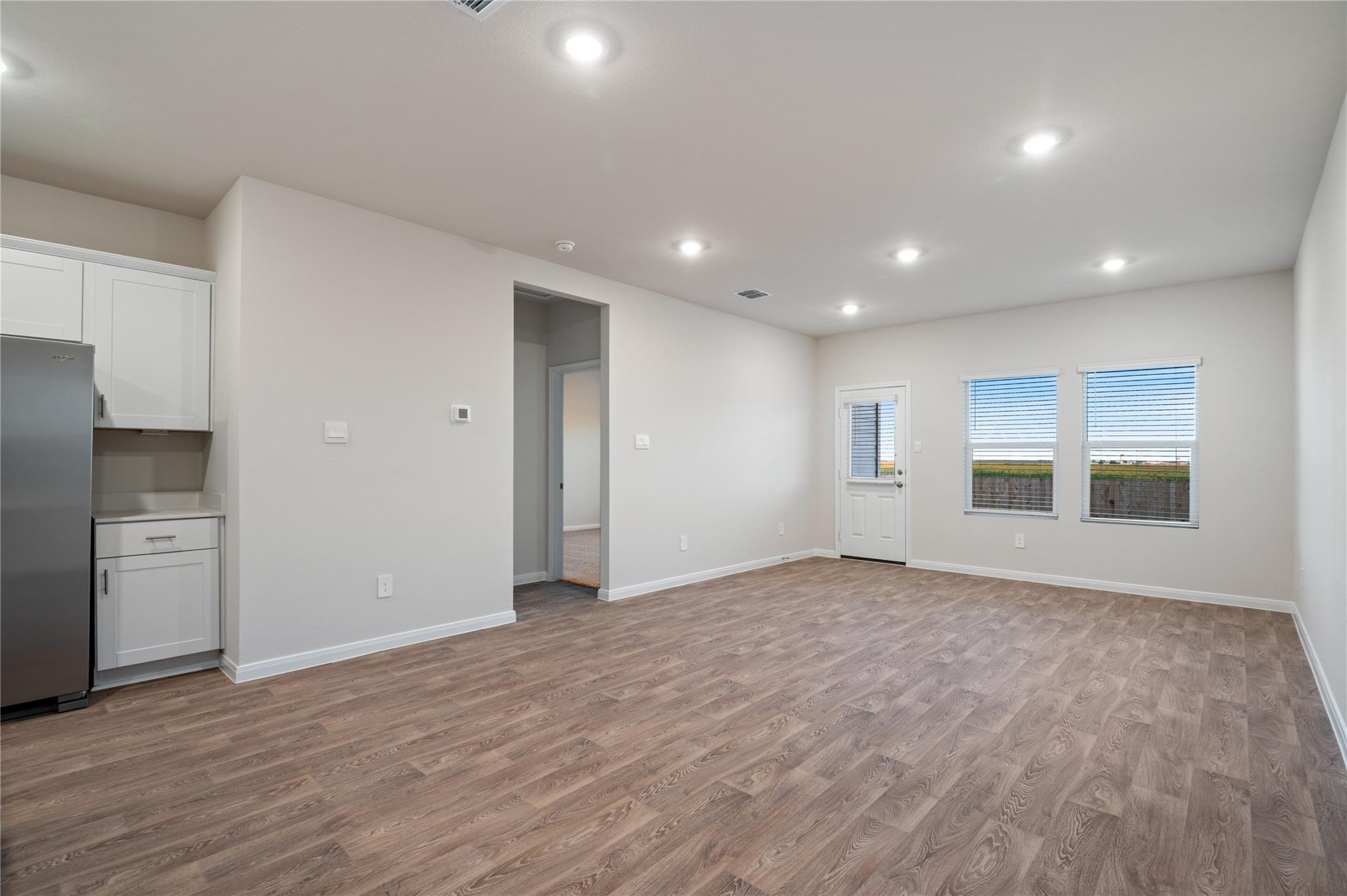 240 New Albany LN