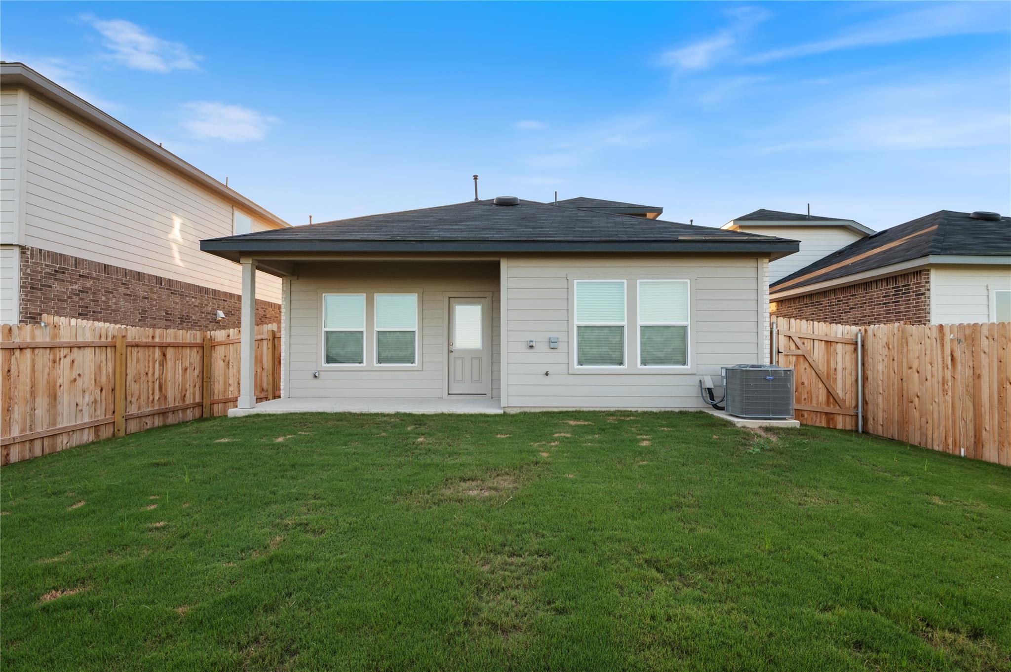 240 New Albany LN