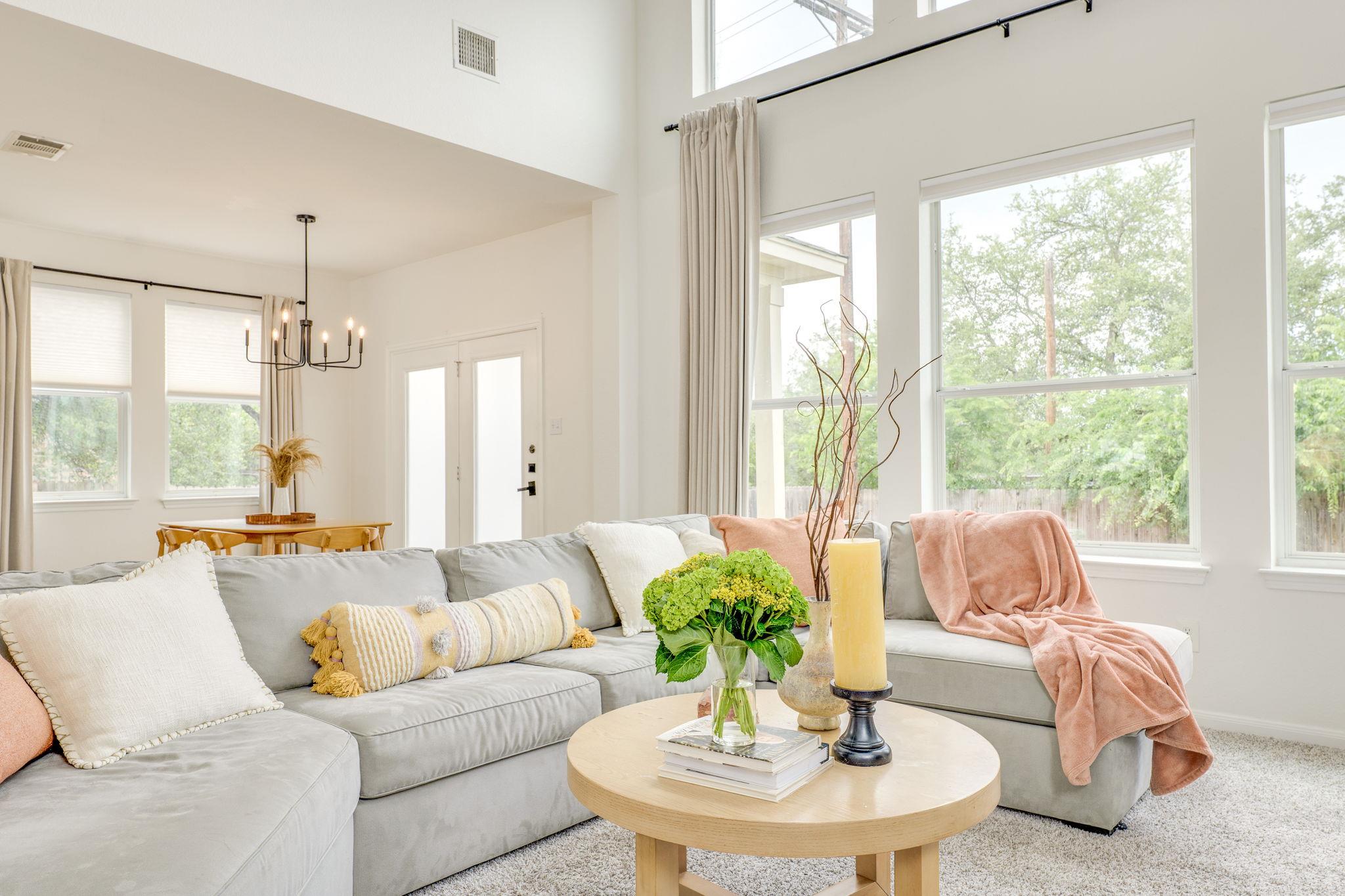 1509 Encino DR