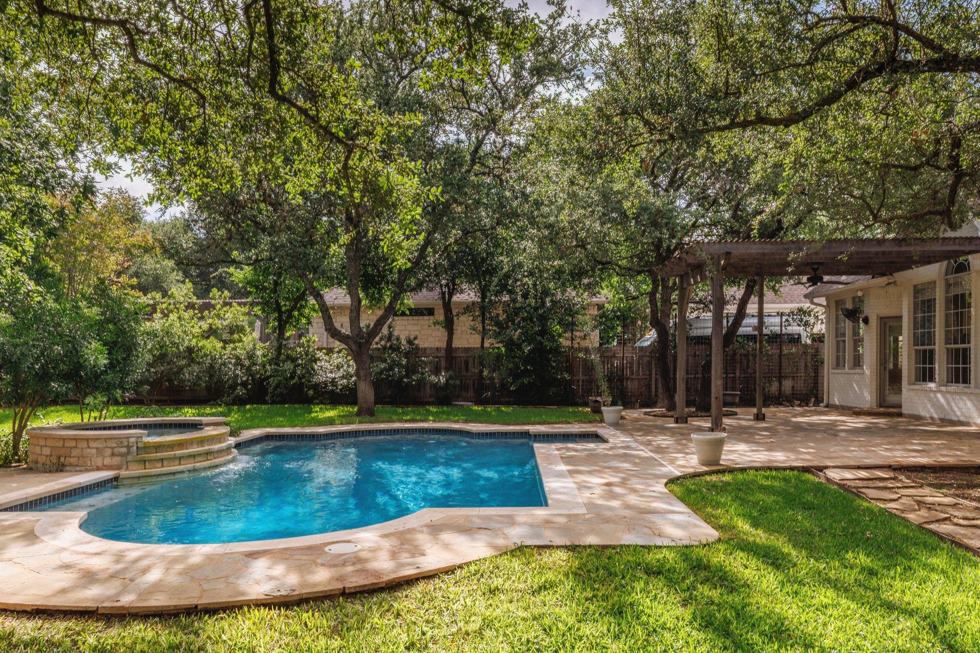 5512 Ballenton LN