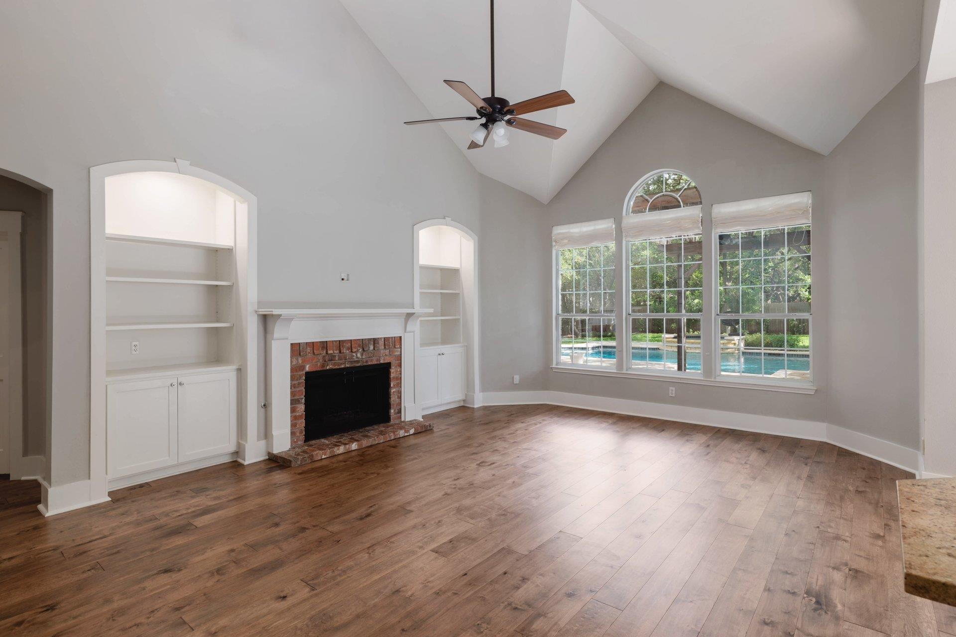 5512 Ballenton LN