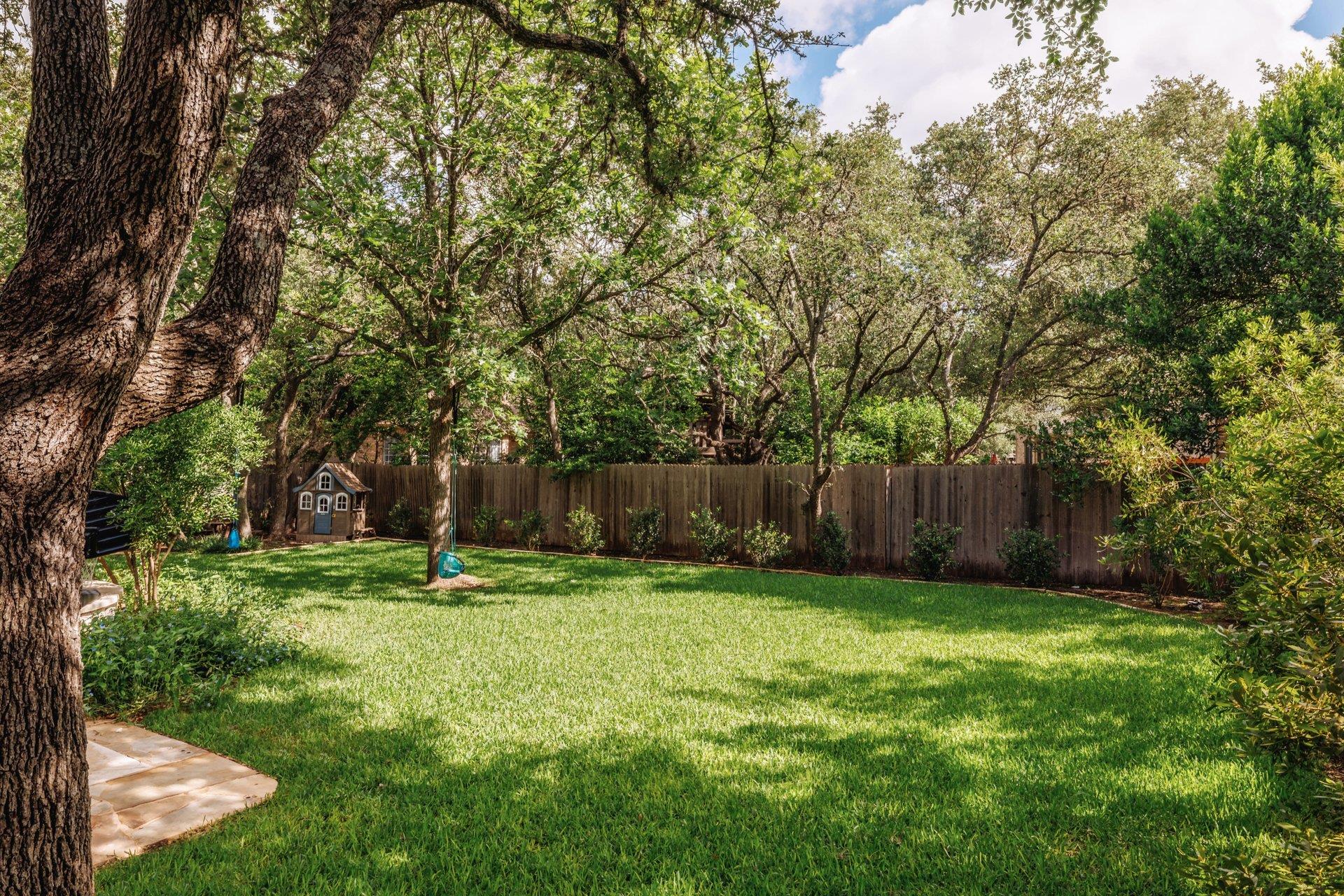 5512 Ballenton LN