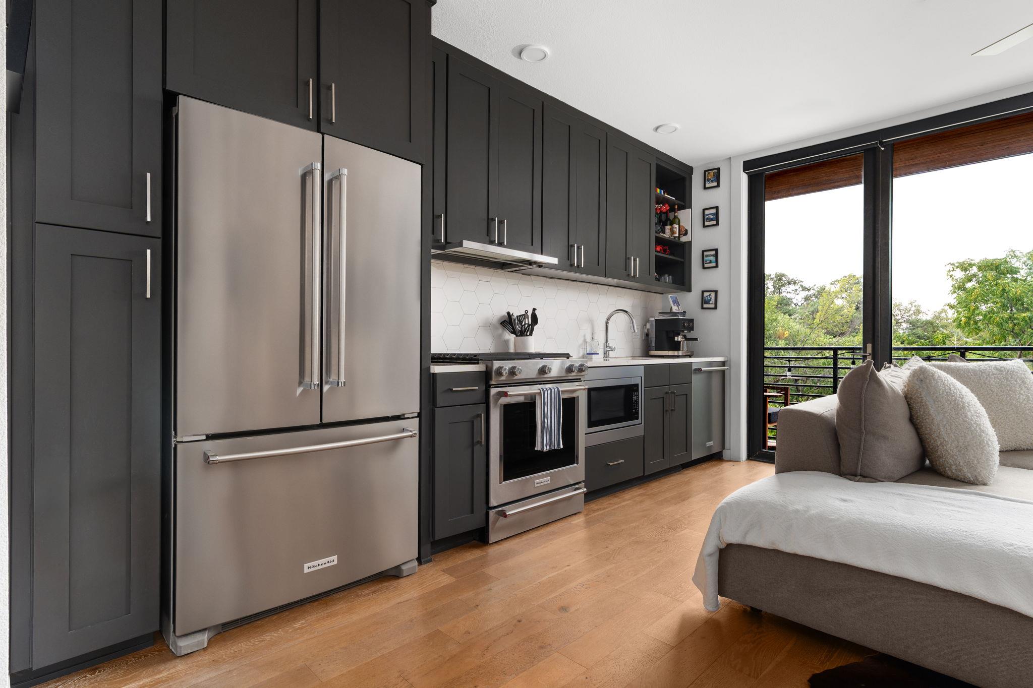 900 S 1st ST # 320