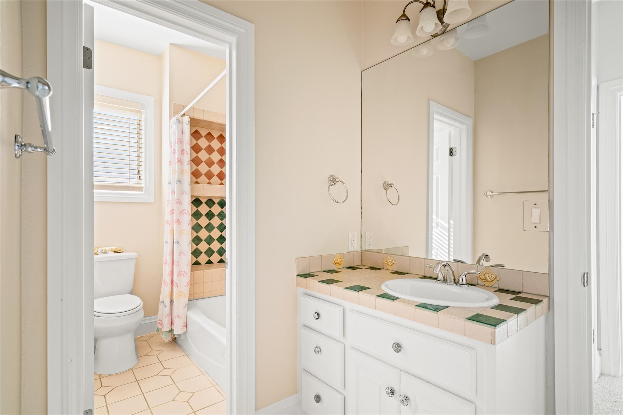 6628 Dogwood Creek DR