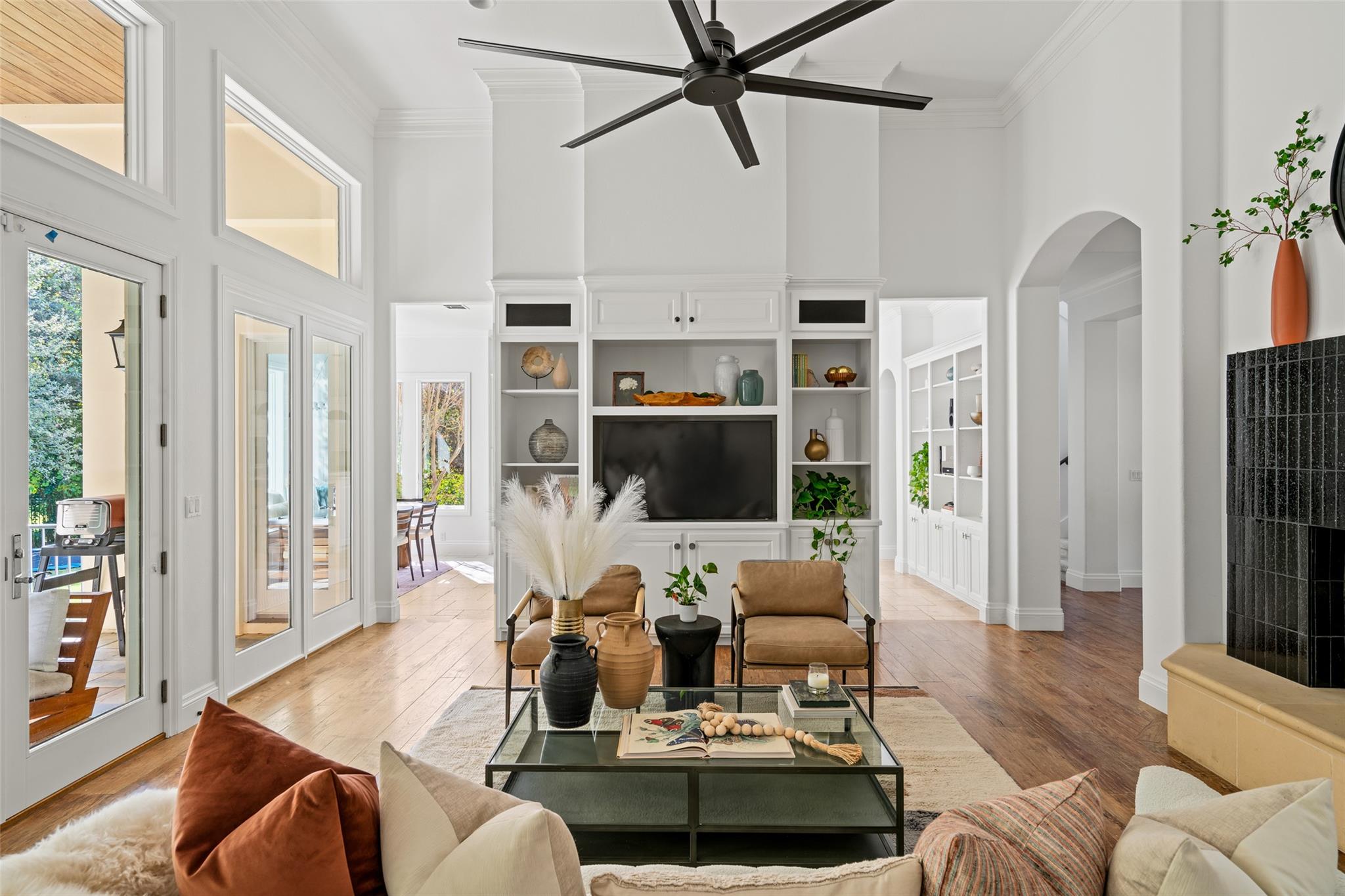 6628 Dogwood Creek DR