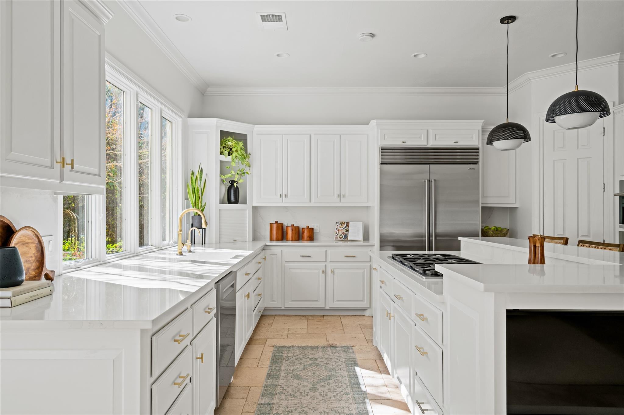 6628 Dogwood Creek DR