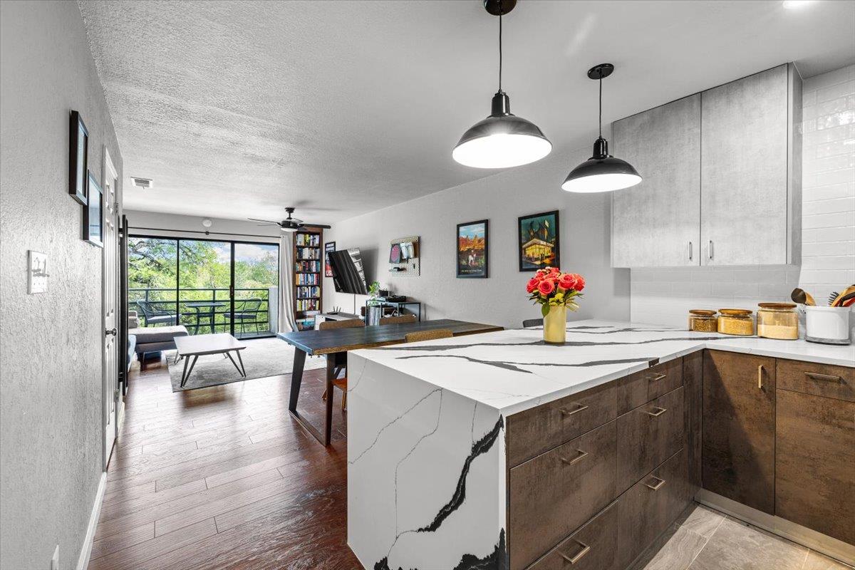 2605 Enfield RD # 209