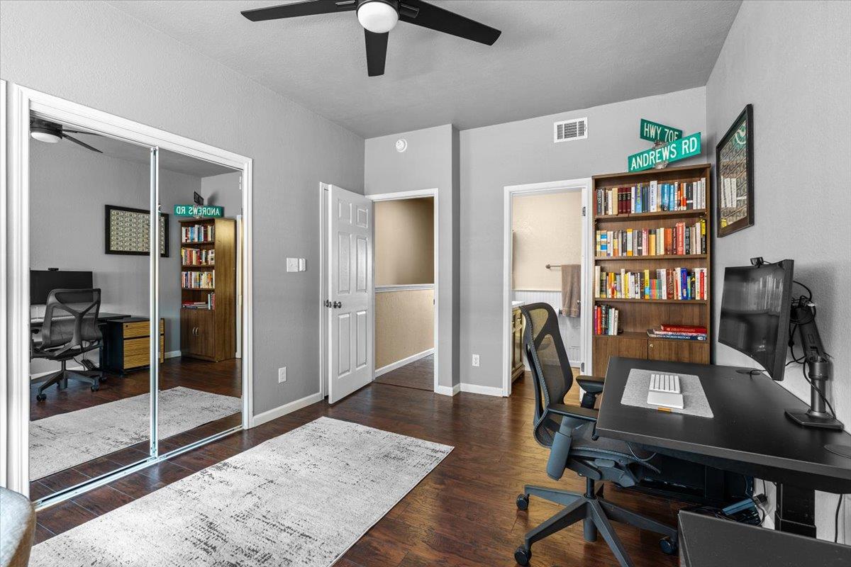 2605 Enfield RD # 209