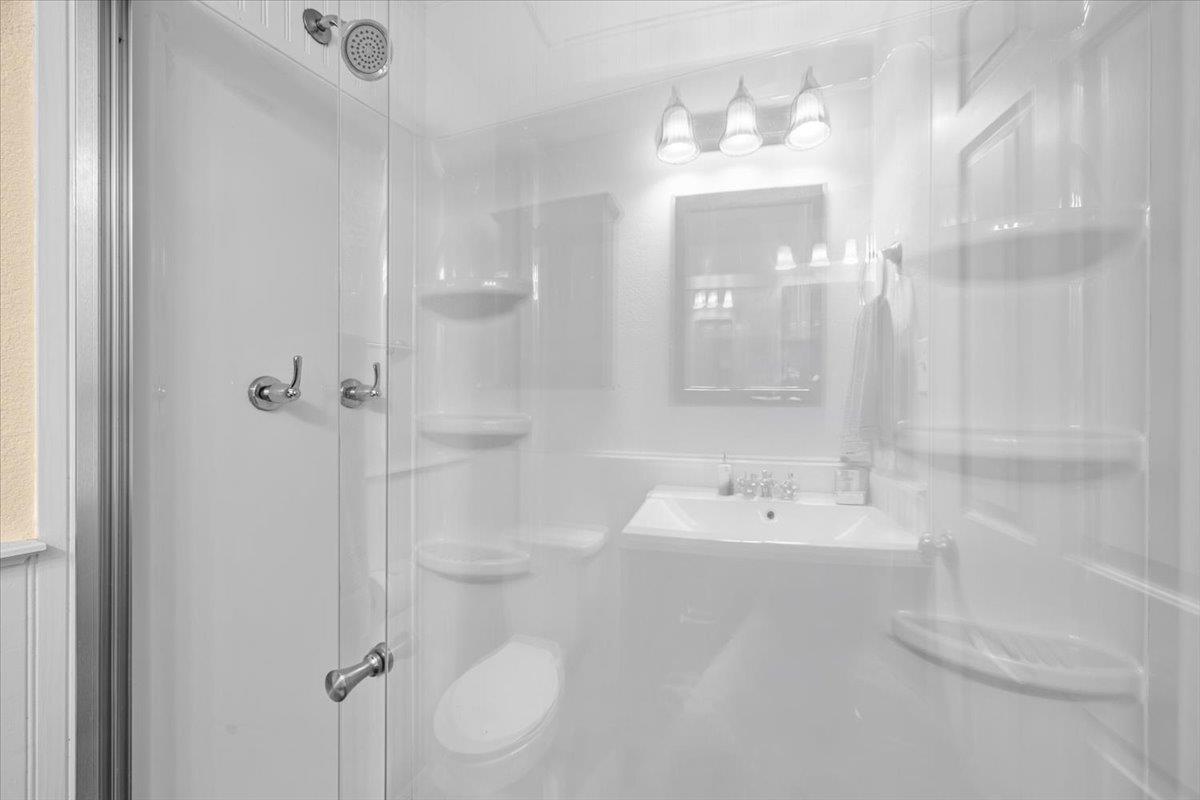 2605 Enfield RD # 209