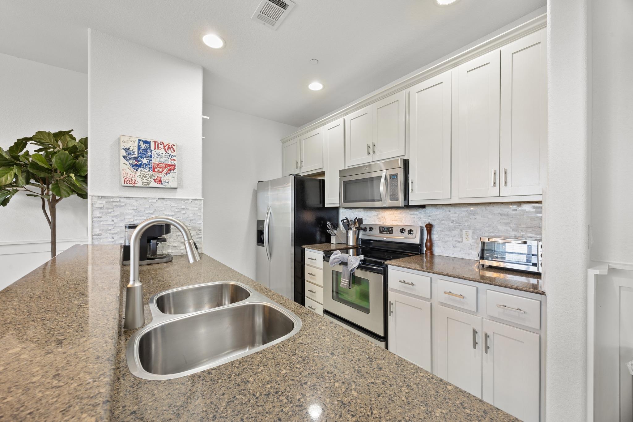 17800 Edgewood WAY # 202