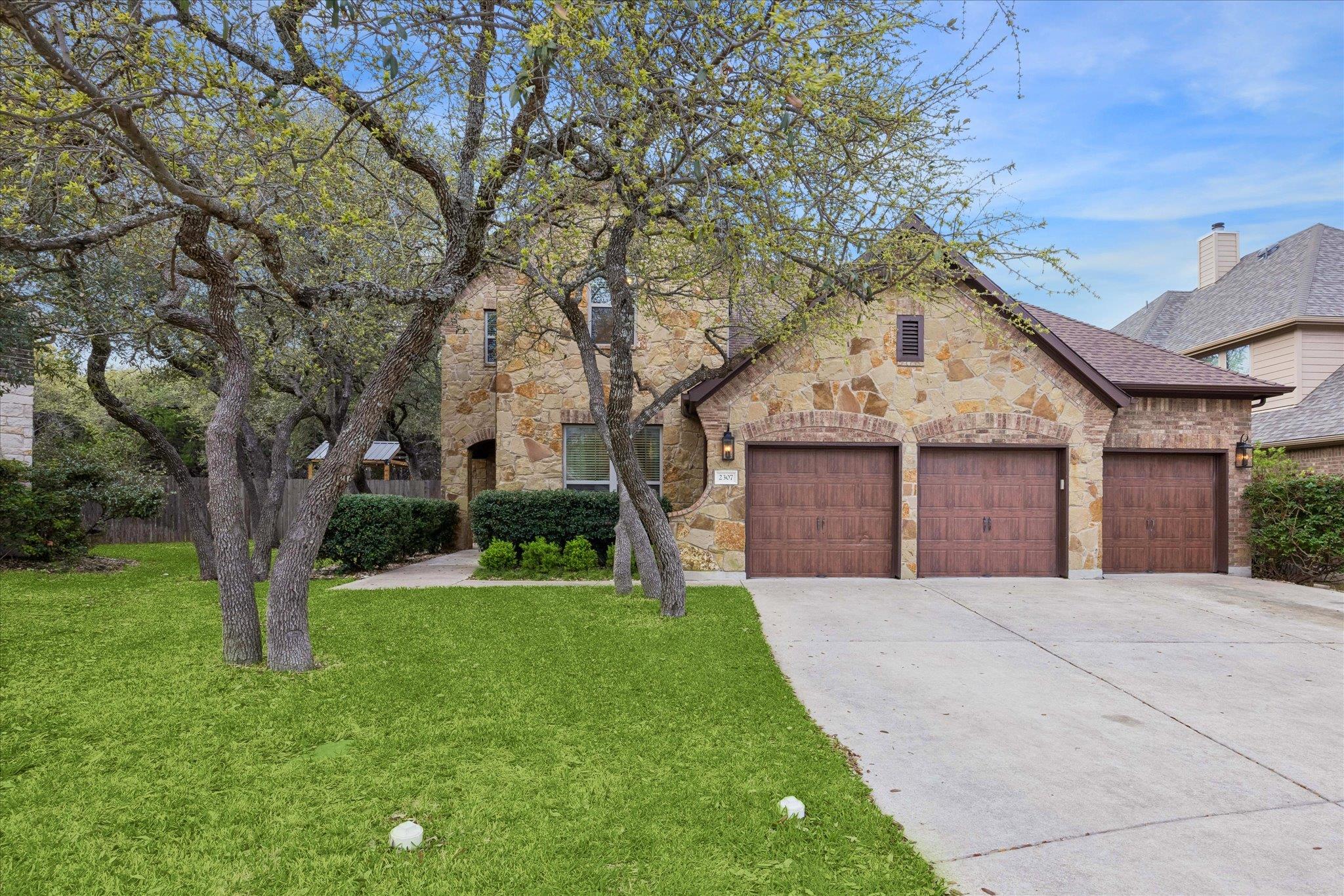 2307 Parksville WAY