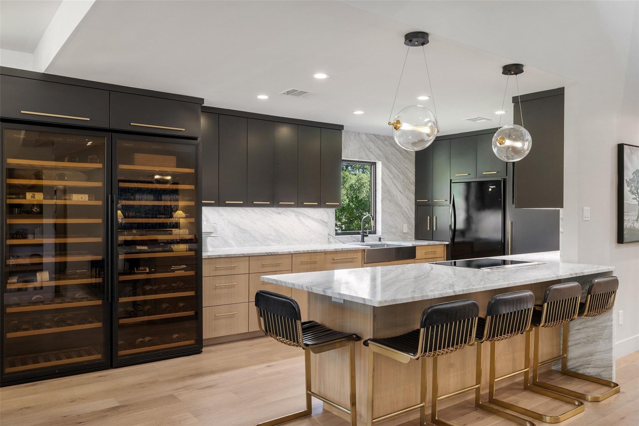 1500 Surrey Hill DR