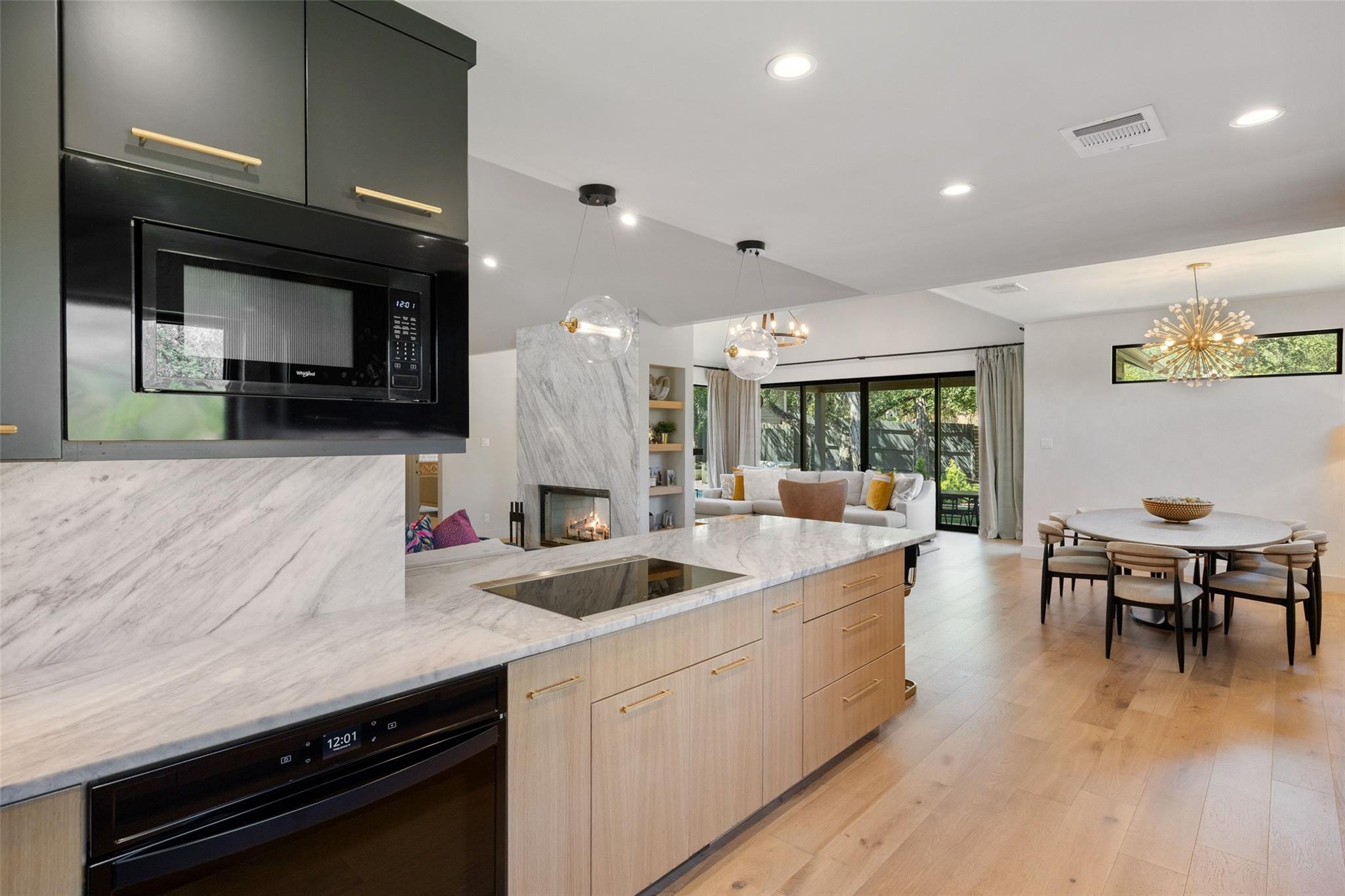 1500 Surrey Hill DR