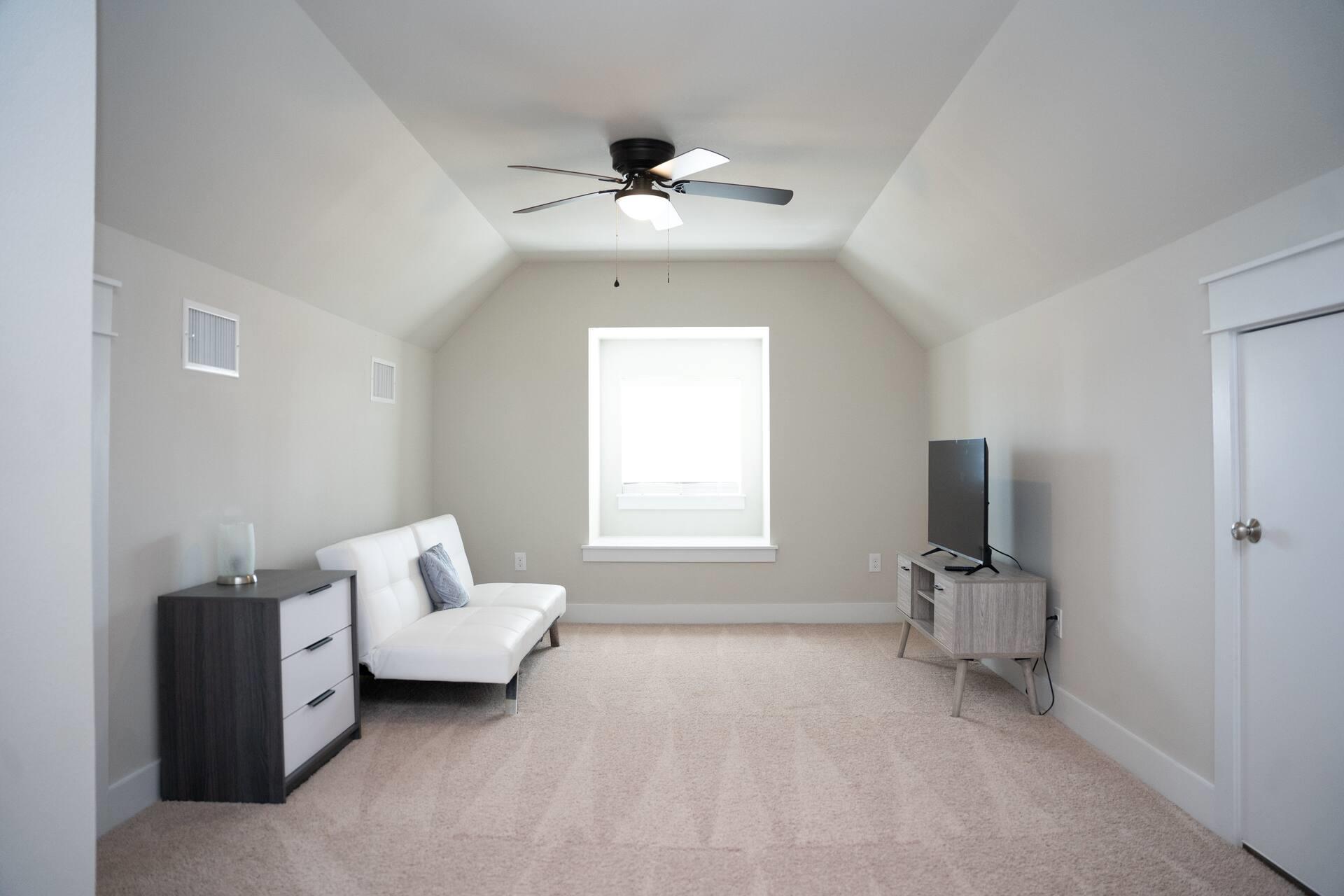 13501 Metric BLVD # 15