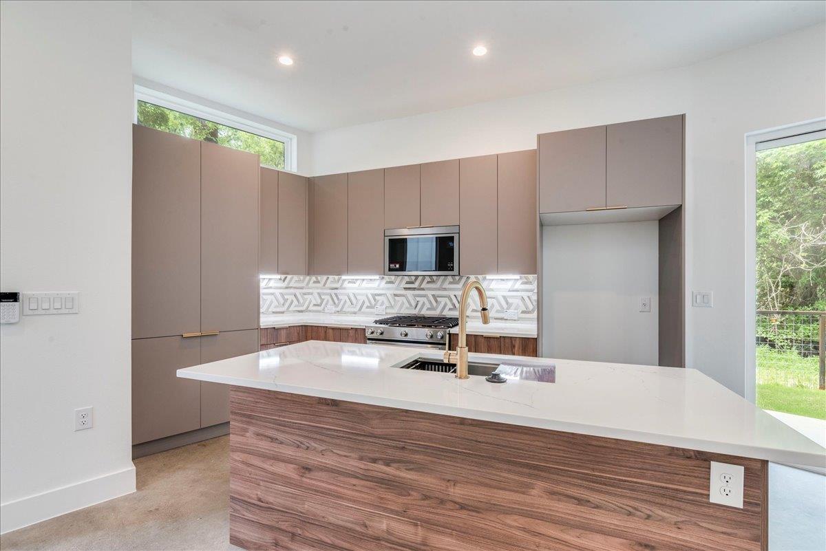 1713 E M Franklin Ave # 2, Austin Unit: 2