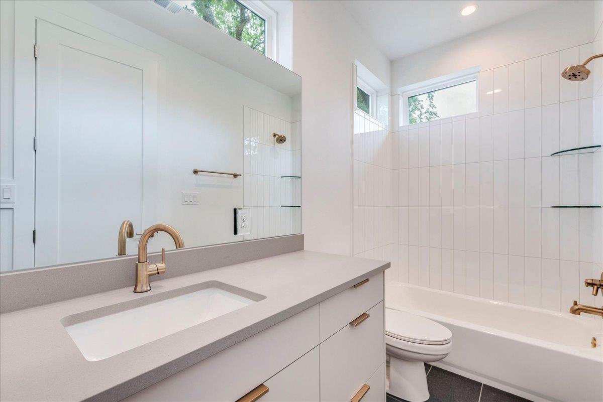 1713 E M Franklin Ave # 2, Austin Unit: 2