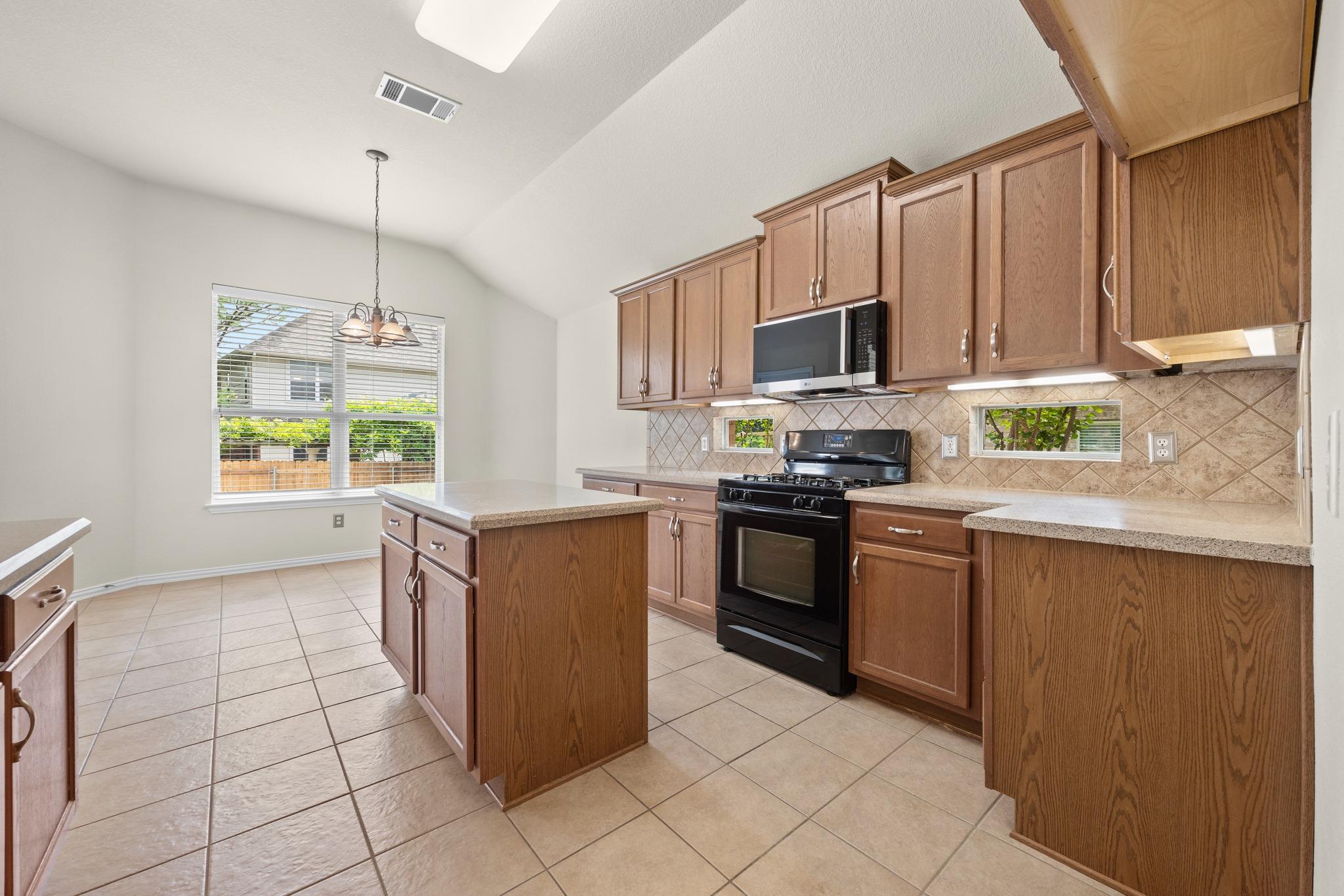 1305 Red Stag PL