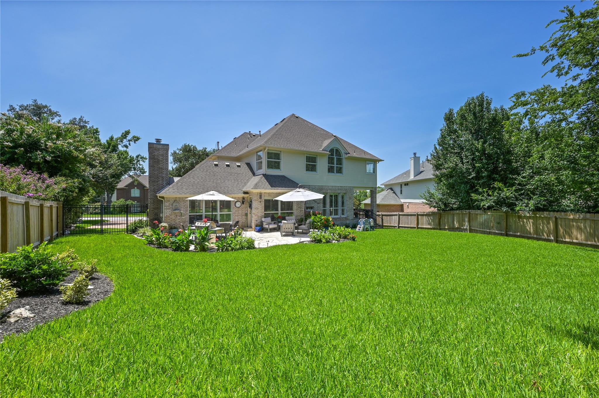 5413 Merrywing CIR