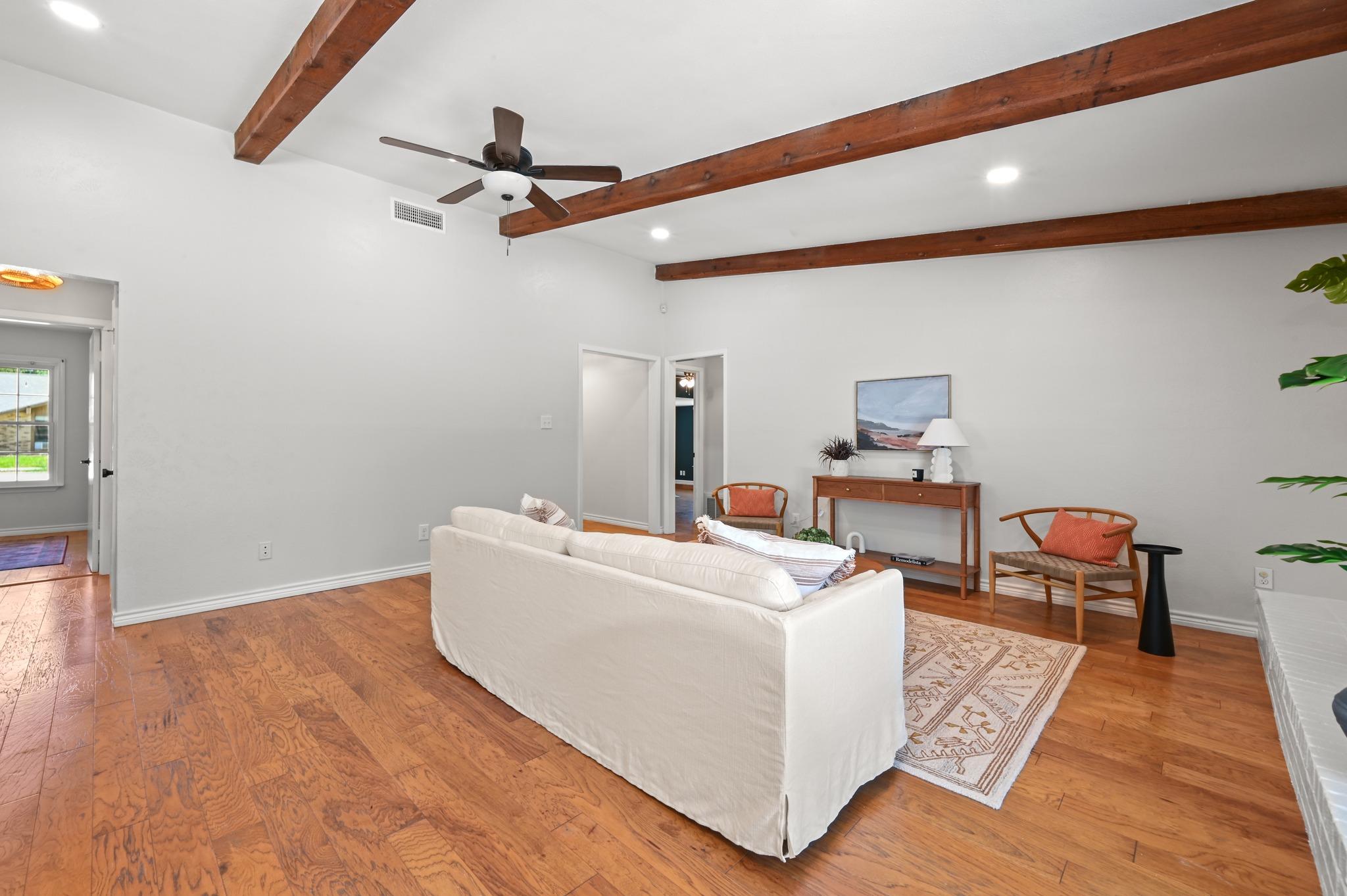 5300 Suburban DR